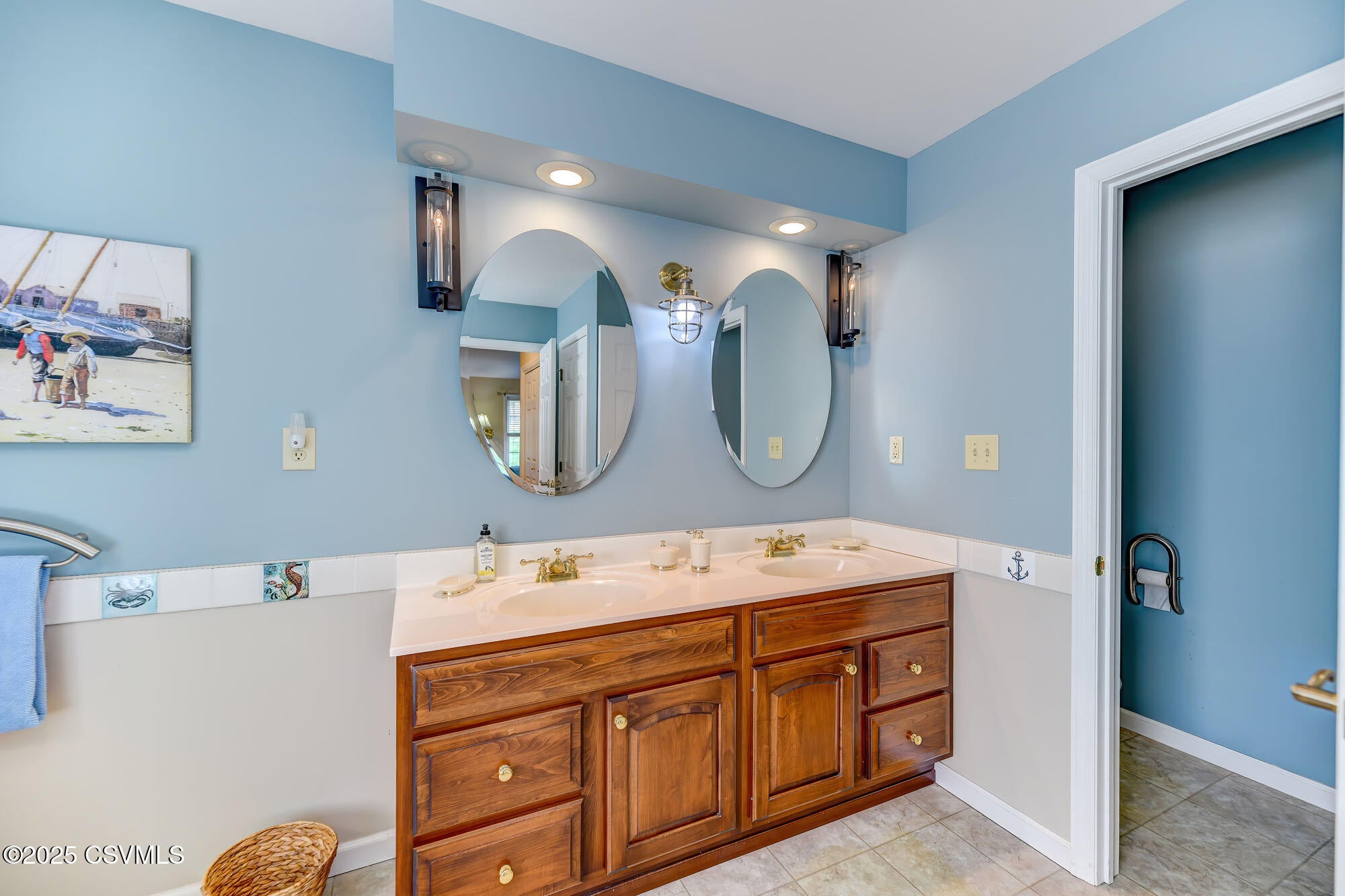 Bloomsburg, Pennsylvania, 17815, United States, 4 Bedrooms Bedrooms, ,3 BathroomsBathrooms,Residential,For Sale,1974594