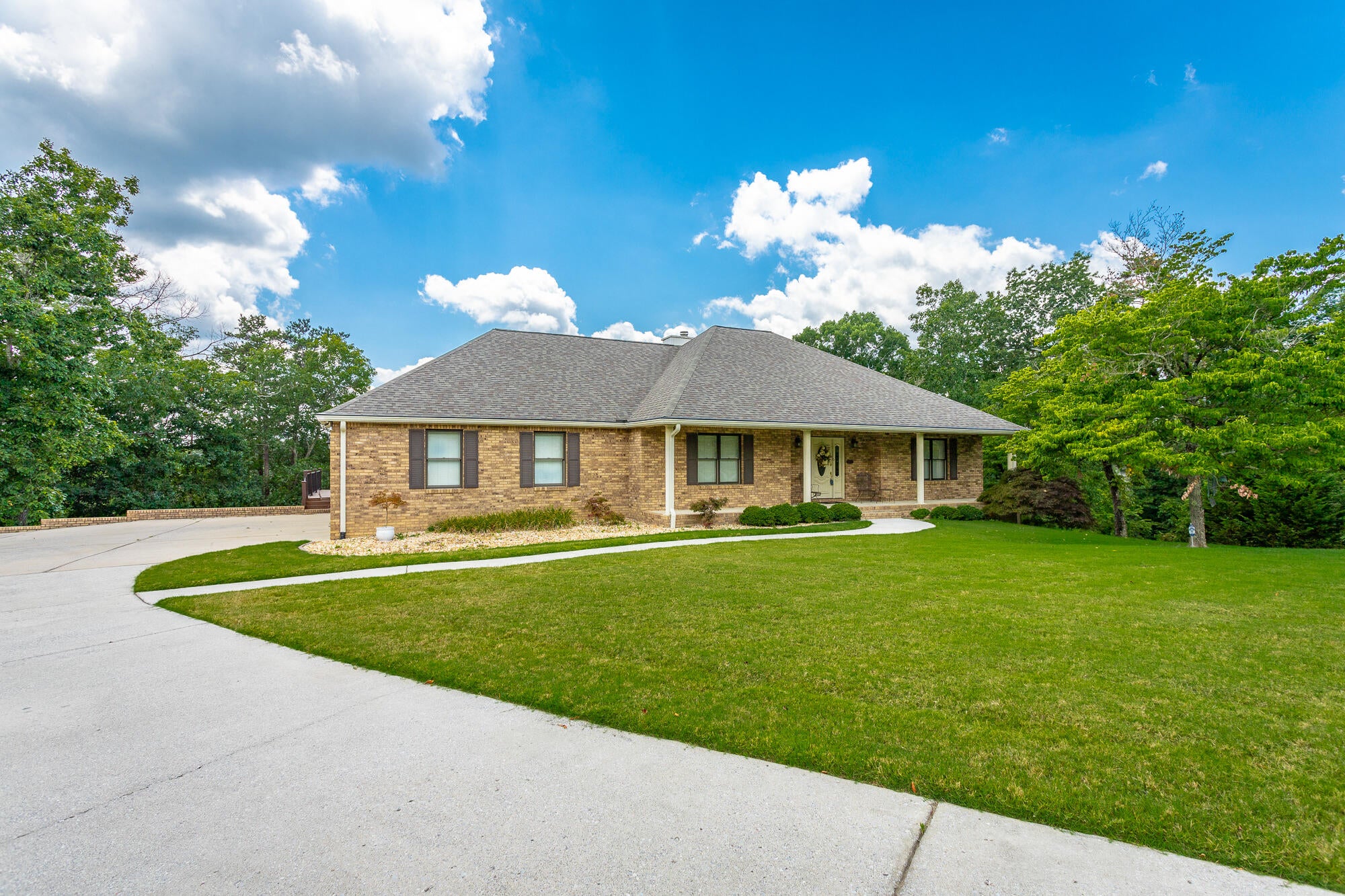 224 Heritage Place, Ringgold, Georgia, 30736, United States, 3 Bedrooms Bedrooms, ,4 BathroomsBathrooms,Residential,For Sale,224 Heritage Place,1657049