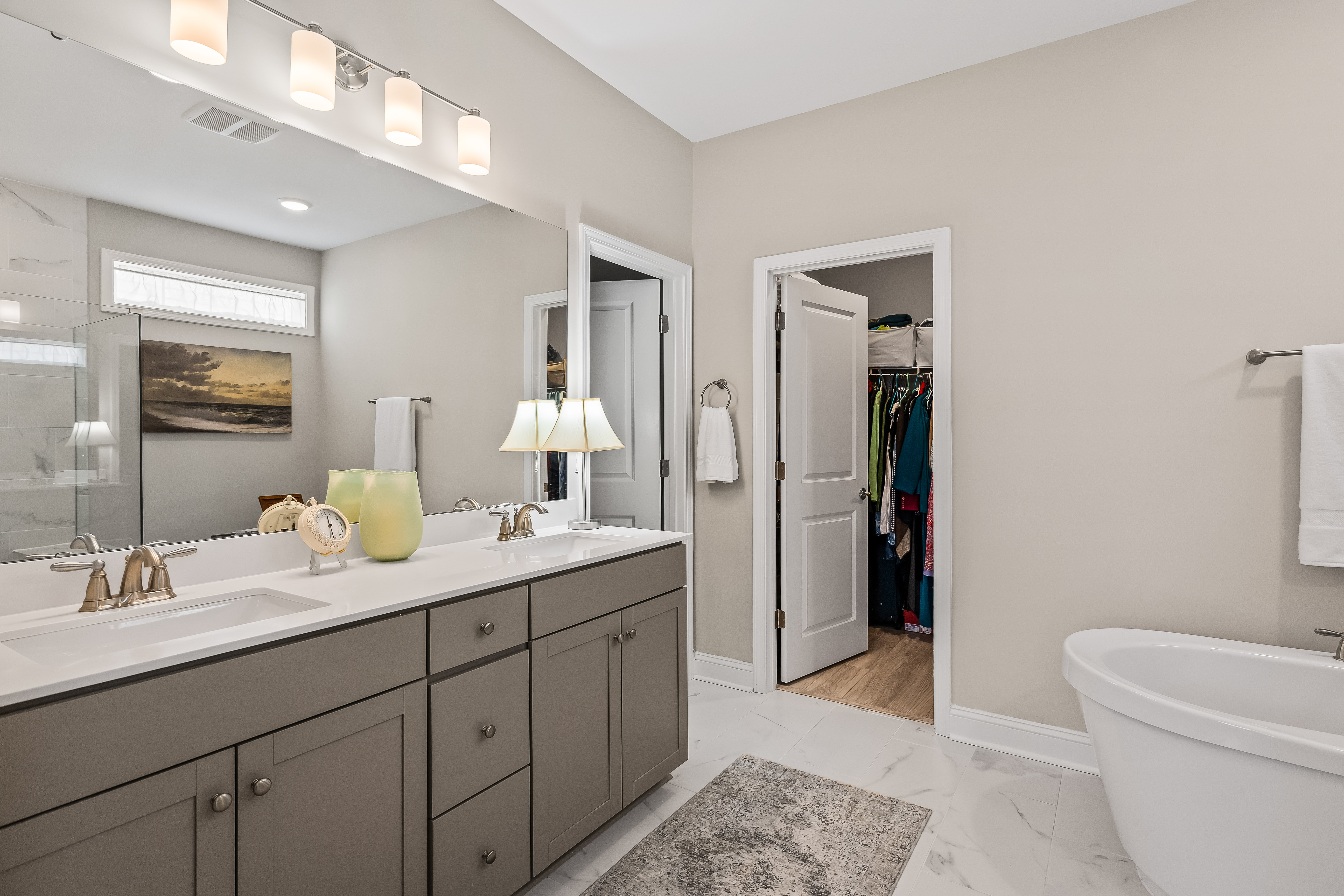  216 Symphony Avenue - 物件實景