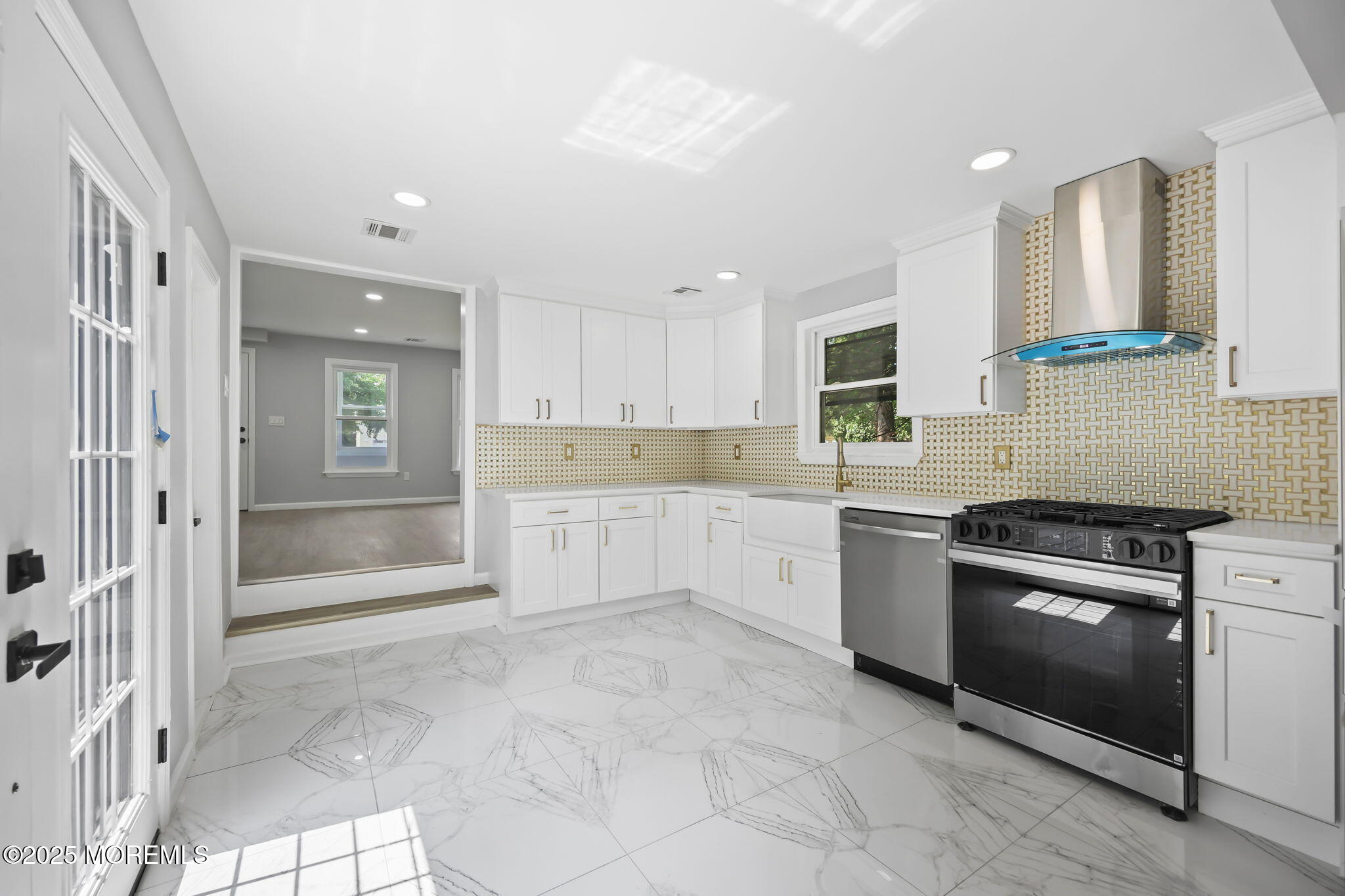 Matawan, New Jersey, 07747, United States, 3 Bedrooms Bedrooms, ,2 BathroomsBathrooms,Residential,For Sale,1977234