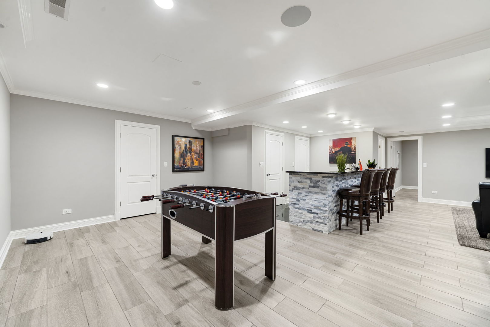 Lake Forest, Illinois, 60045, United States, 6 Bedrooms Bedrooms, ,7 BathroomsBathrooms,Residential,For Sale,1989872