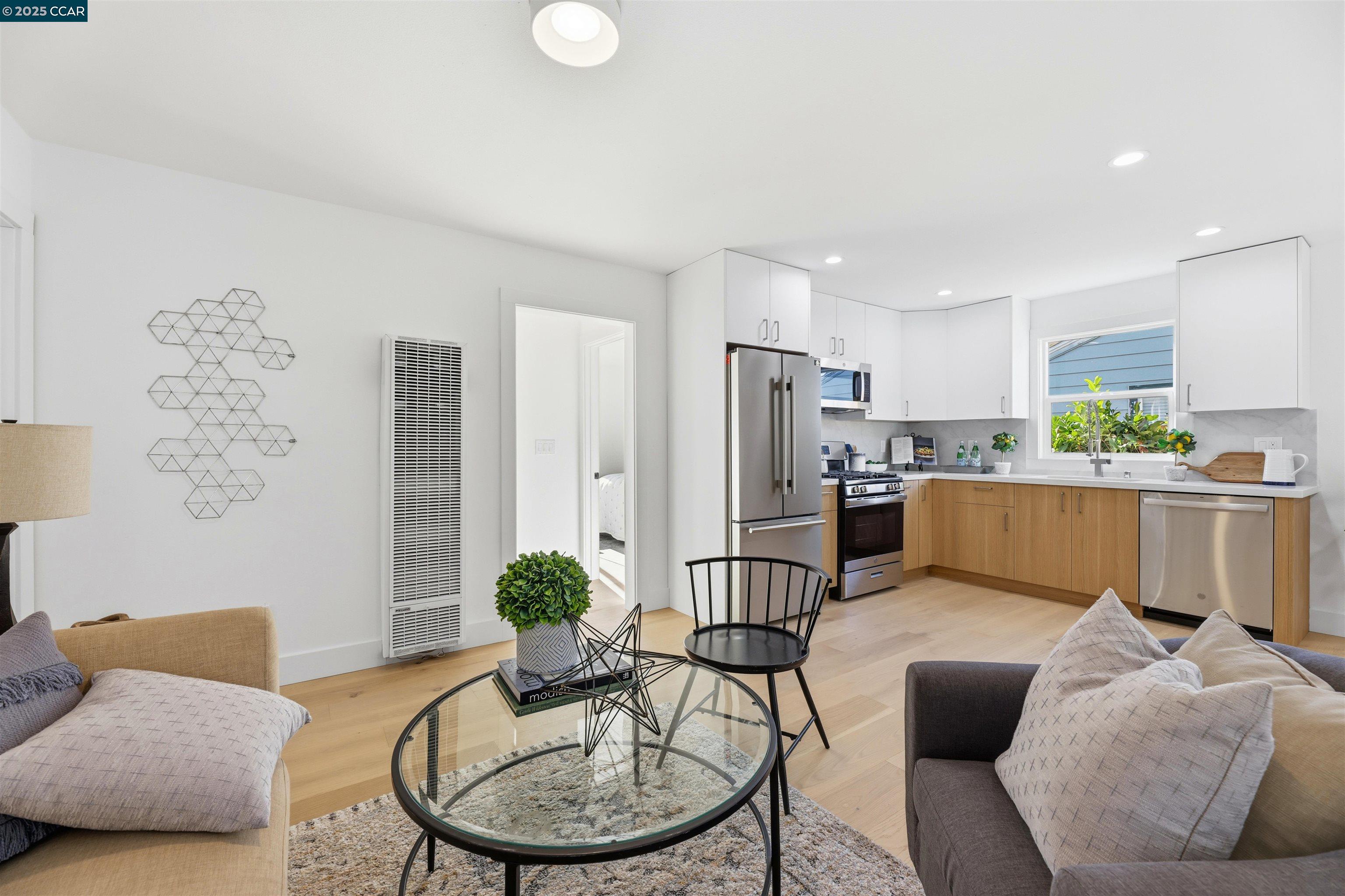 San Pablo, California, 94806, United States, 3 Bedrooms Bedrooms, ,1 BathroomBathrooms,Residential,For Sale,2003031