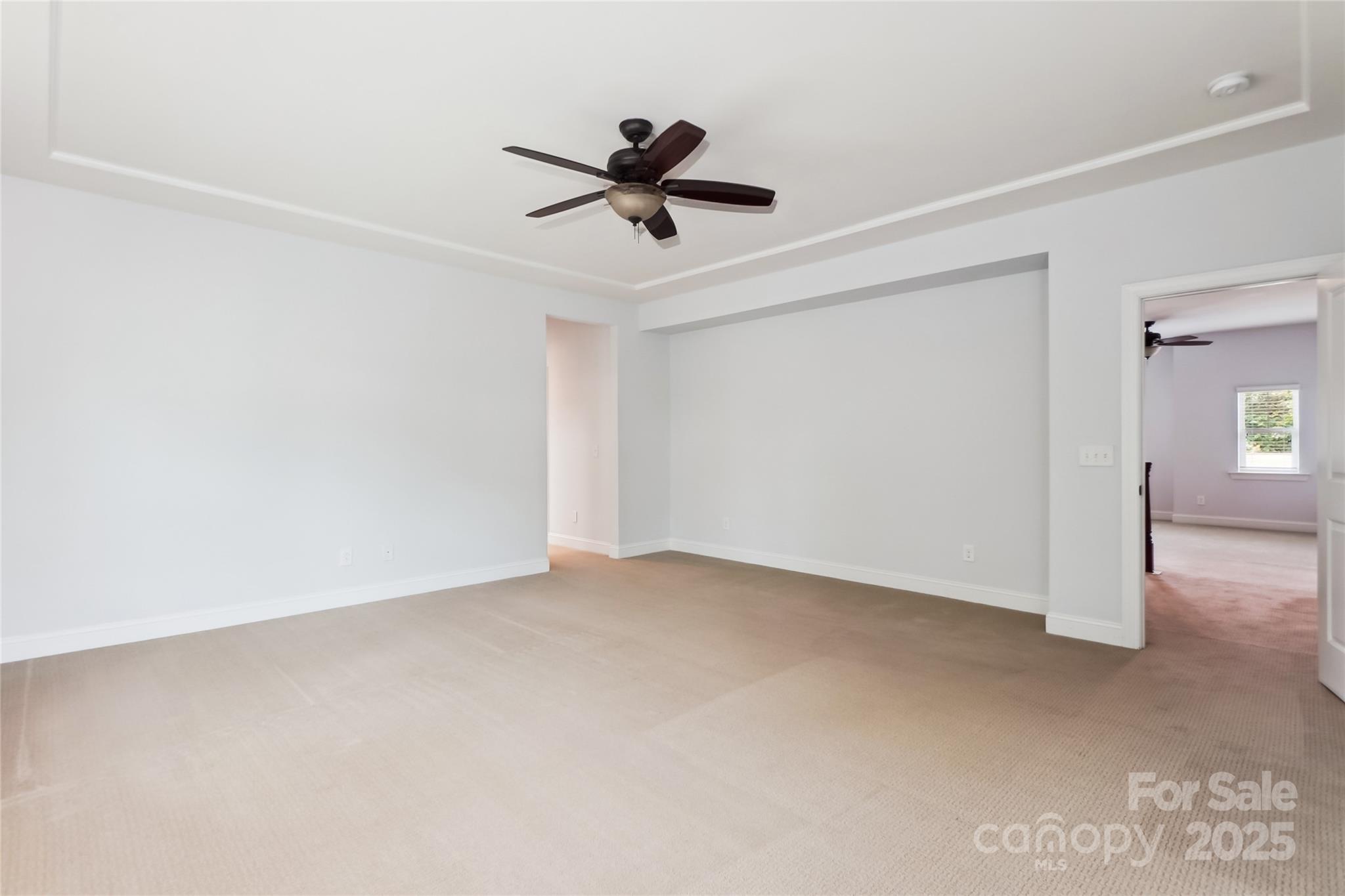 Fort Mill, South Carolina, 29708, United States, 5 Bedrooms Bedrooms, ,5 BathroomsBathrooms,Residential,For Sale,1896141