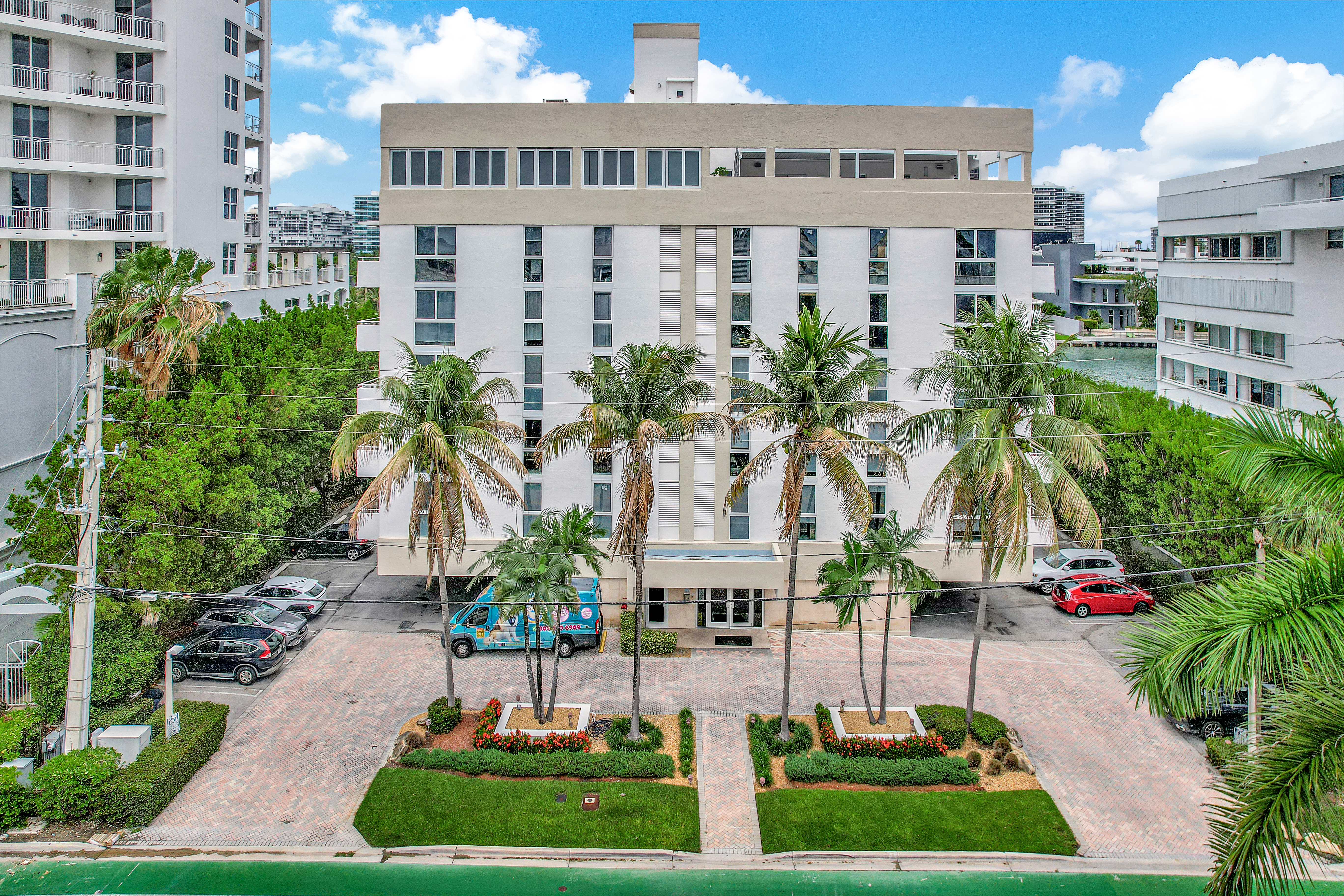  9721 E Bay Harbor Dr, Bay Harbor Islands, FL, 33154 - 物件實景