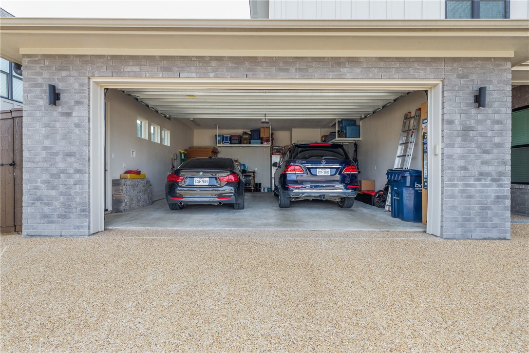 College Station, Texas, 77845, United States, 5 Bedrooms Bedrooms, ,5 BathroomsBathrooms,Residential,For Sale,2028405