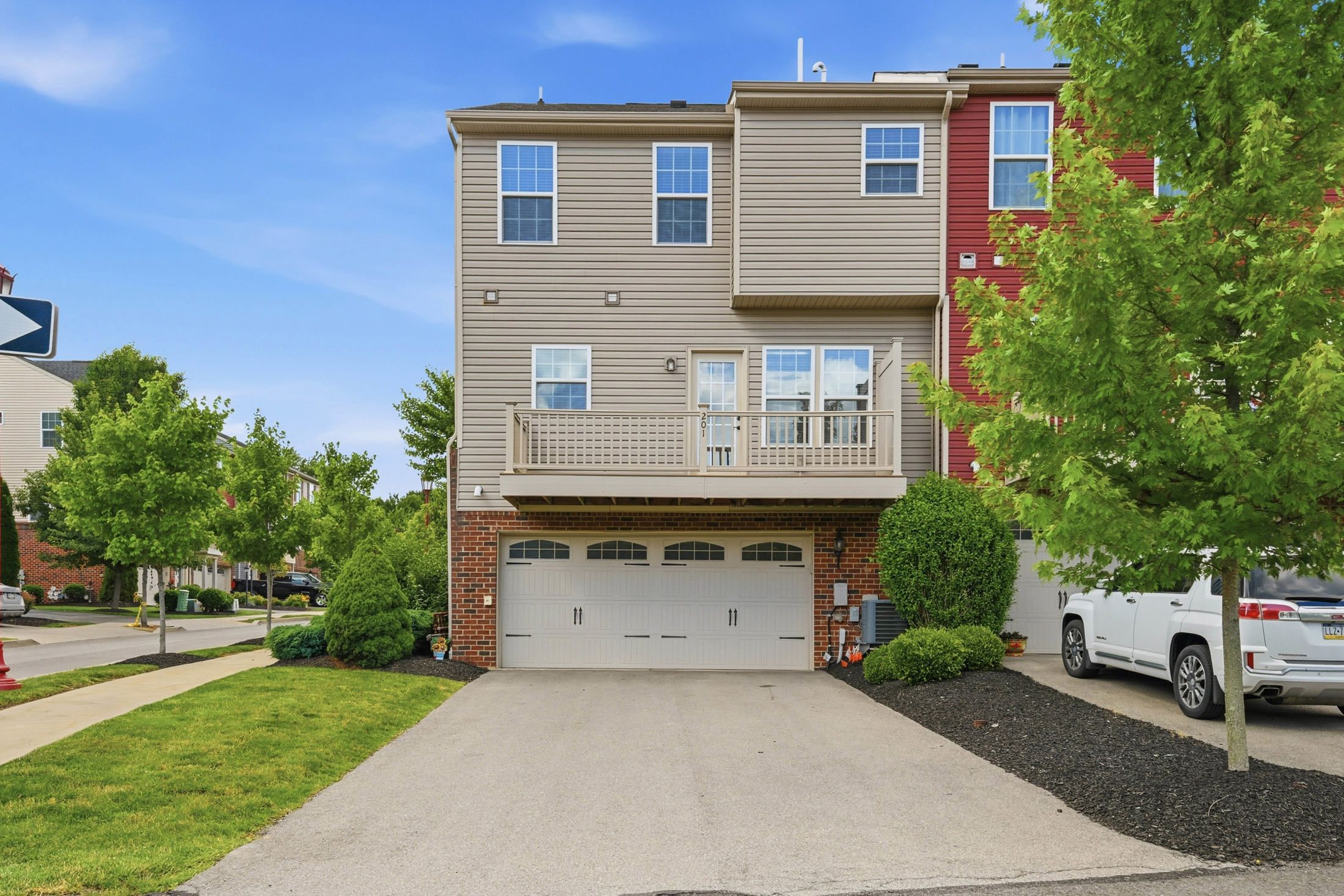  201 Thornapple Lane, Cranberry Township, PA 16066 - 物件實景