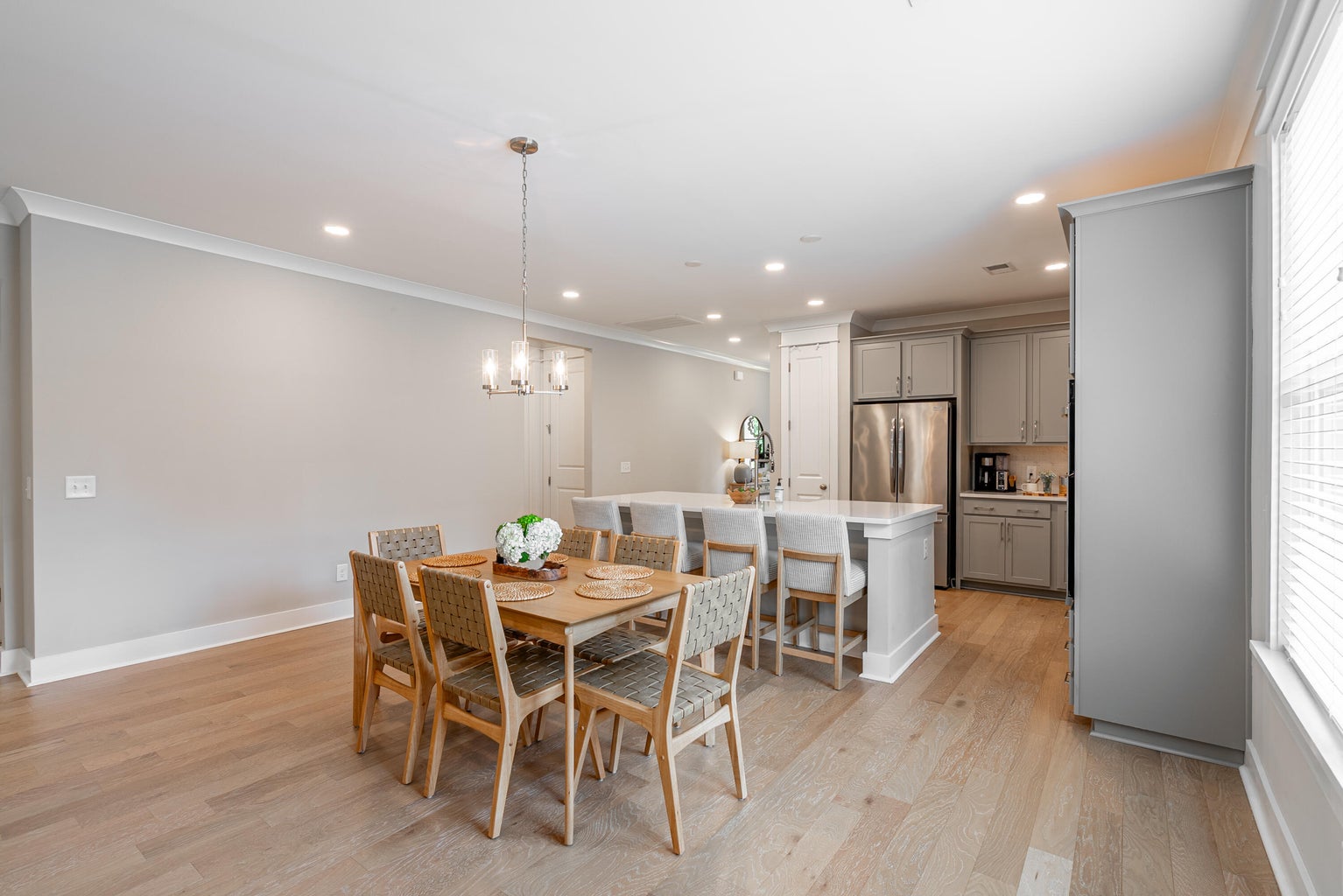 Hollywood, South Carolina, 29449, United States, 4 Bedrooms Bedrooms, ,4 BathroomsBathrooms,Residential,For Sale,1898776