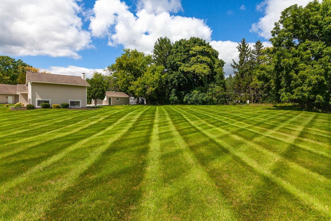 Delafield, Wisconsin, 53072, United States, 3 Bedrooms Bedrooms, ,2 BathroomsBathrooms,Residential,For Sale,1927266