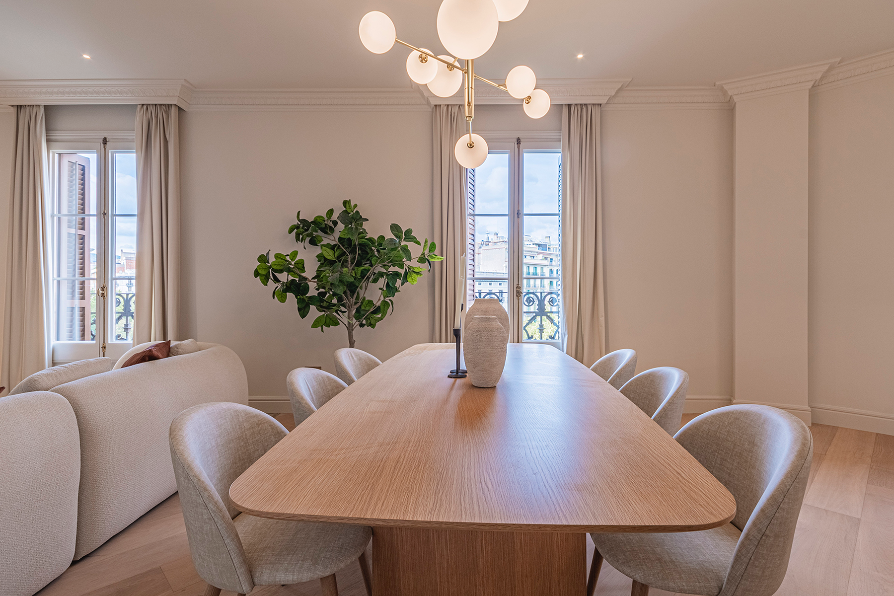  Designer Upper-Floor Apartment with Private Terrace in the Quadrat d’Or - 物件實景