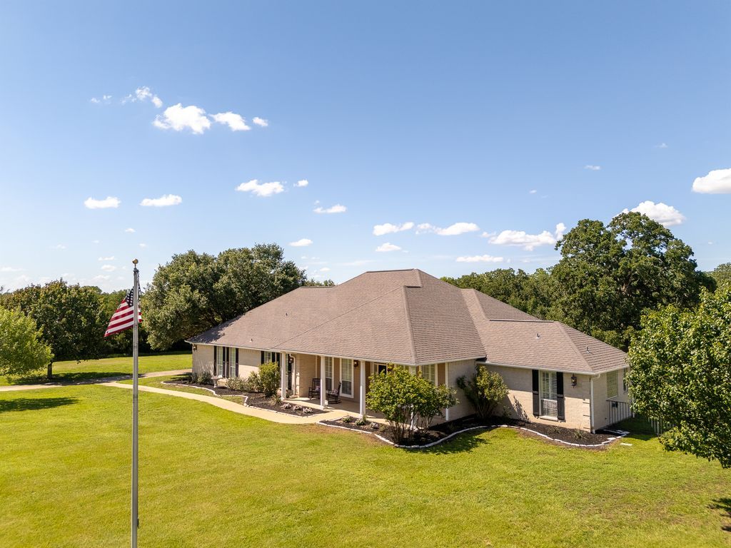 College Station, Texas, 77845, United States, 5 Bedrooms Bedrooms, ,5 BathroomsBathrooms,Residential,For Sale,1876080