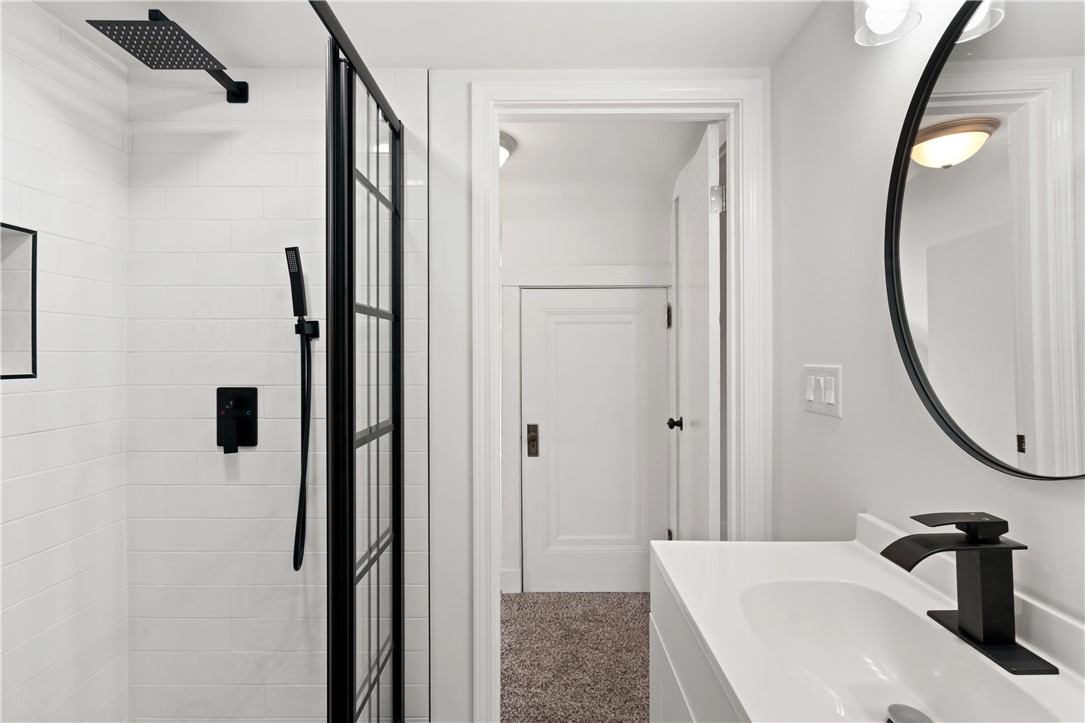 Squirrel Hill, Pennsylvania, 15217, United States, 5 Bedrooms Bedrooms, ,4 BathroomsBathrooms,Residential,For Sale,1940263