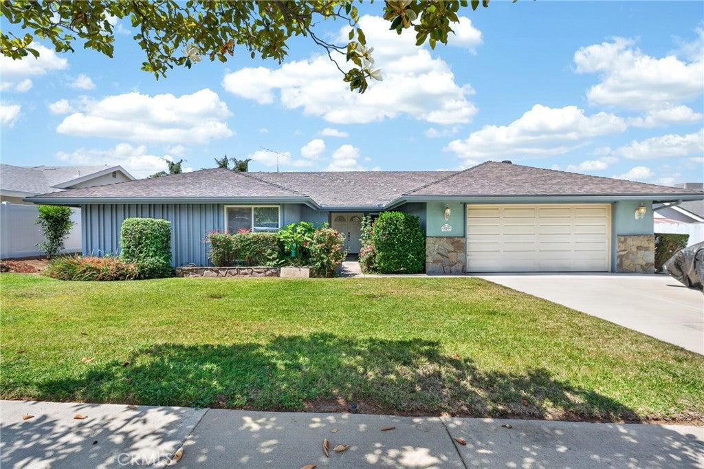Redlands, California, 92373, United States, 4 Bedrooms Bedrooms, ,2 BathroomsBathrooms,Residential,For Sale,2048890