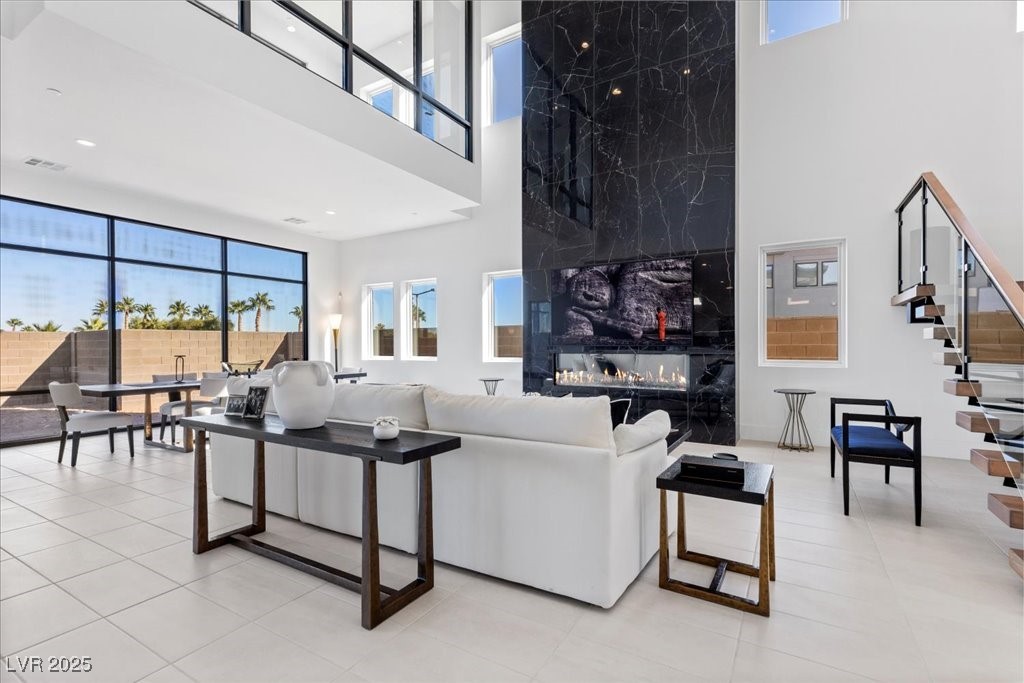 Las Vegas, Nevada, 89135, United States, 5 Bedrooms Bedrooms, ,6 BathroomsBathrooms,Residential,For Sale,1987610