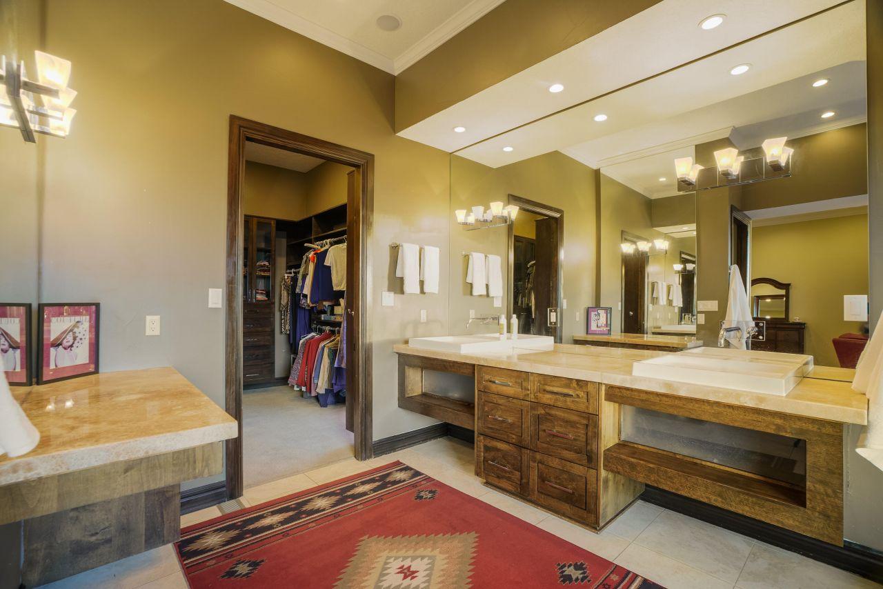 Albuquerque, New Mexico, 87122, United States, 4 Bedrooms Bedrooms, ,5 BathroomsBathrooms,Residential,For Sale,1766208