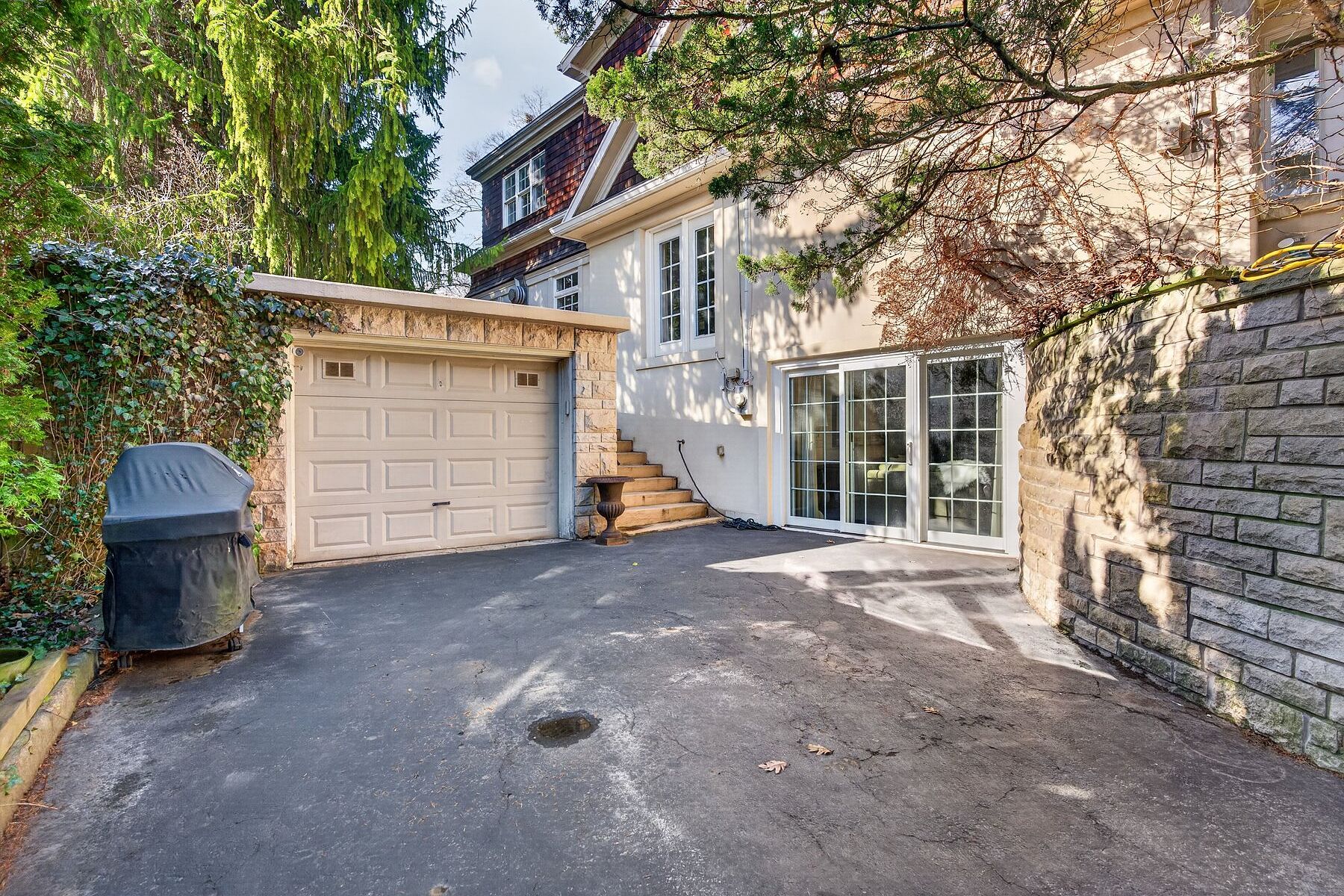  Aldershot Lakeside Elegance - 物件實景