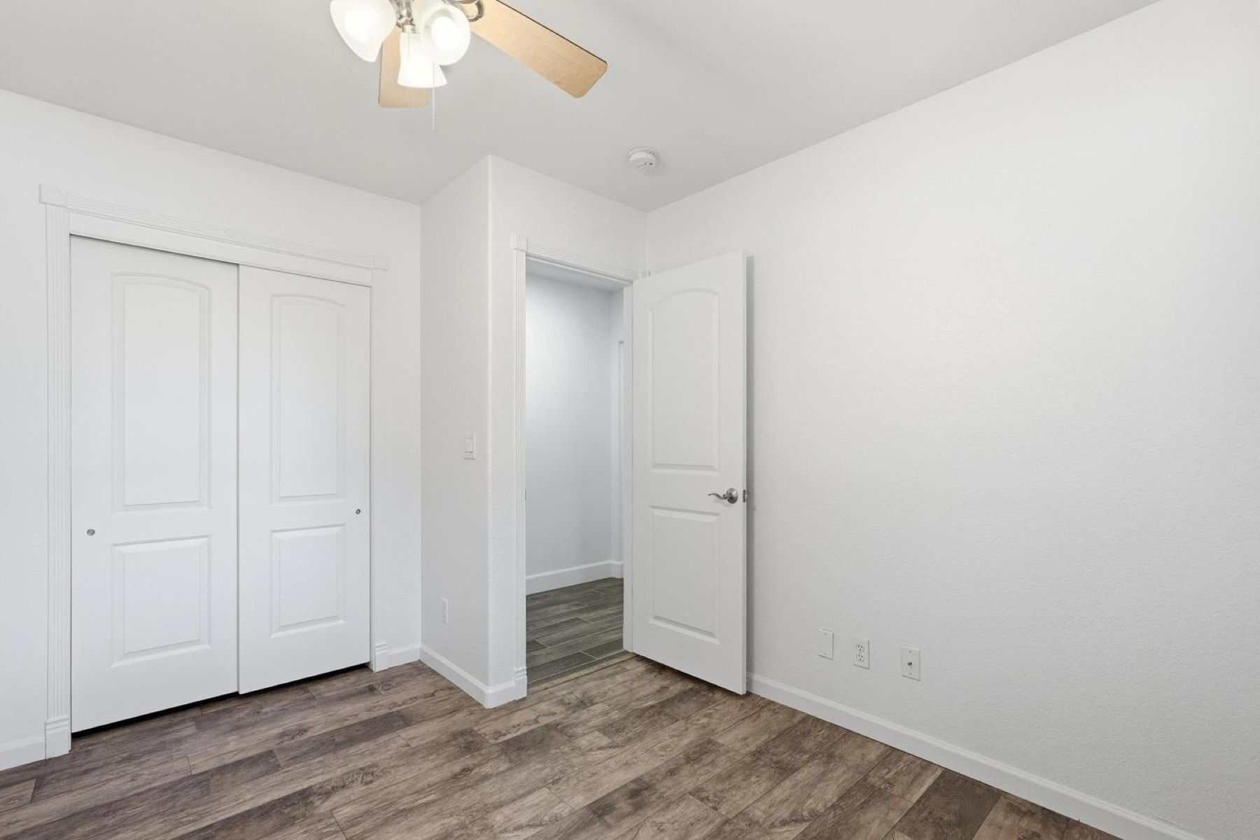  2266 E Willis Rd  Gilbert, AZ - 物件實景