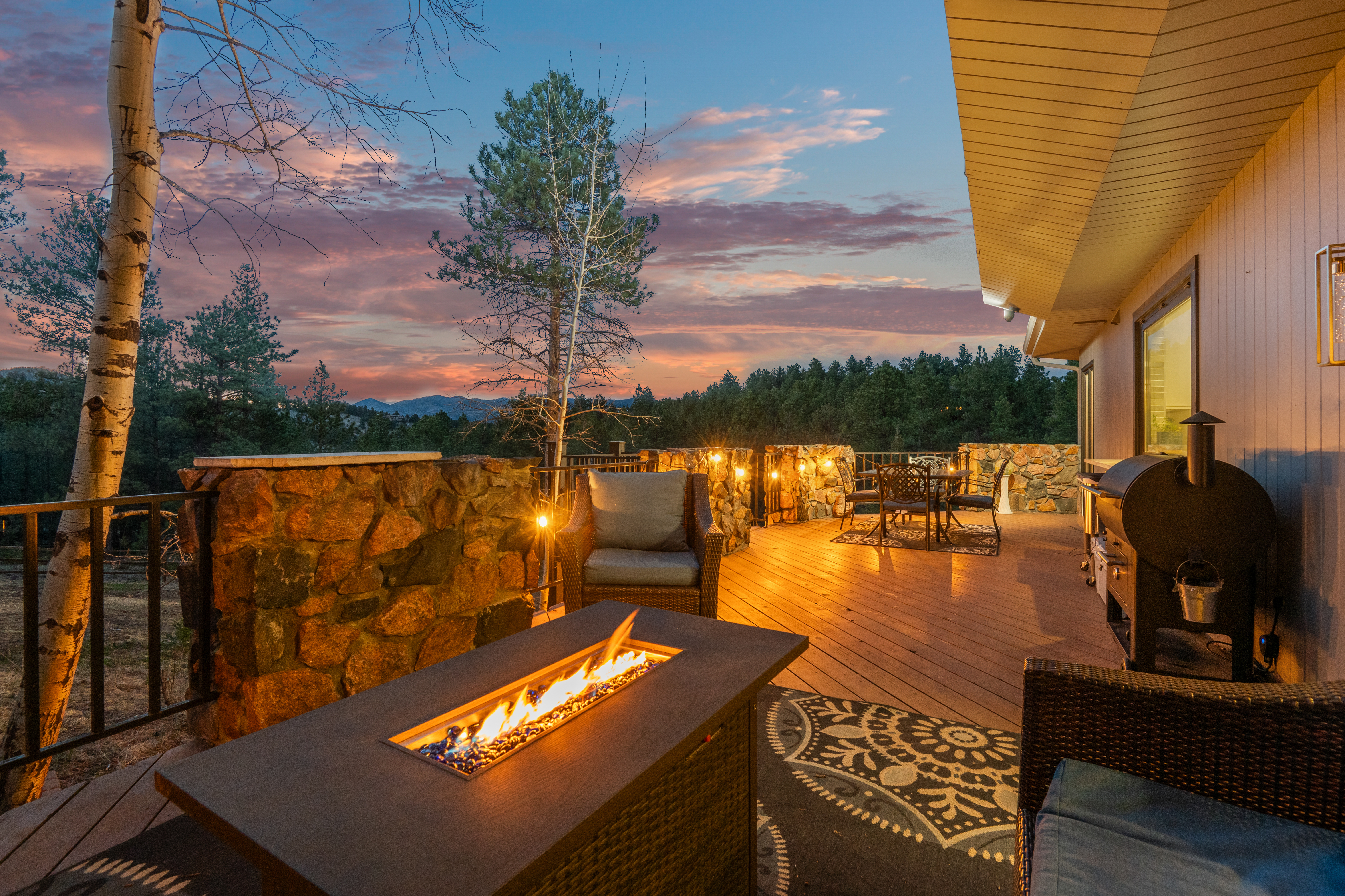  Discover the Pinnacle of Mountain Living at This Meticulously Reimagined Estate - 物件實景