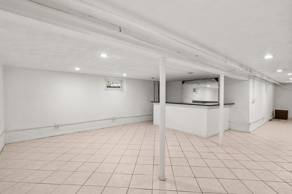 Belmont, Massachusetts, 02478, United States, 3 Bedrooms Bedrooms, ,3 BathroomsBathrooms,Residential,For Sale,1991610