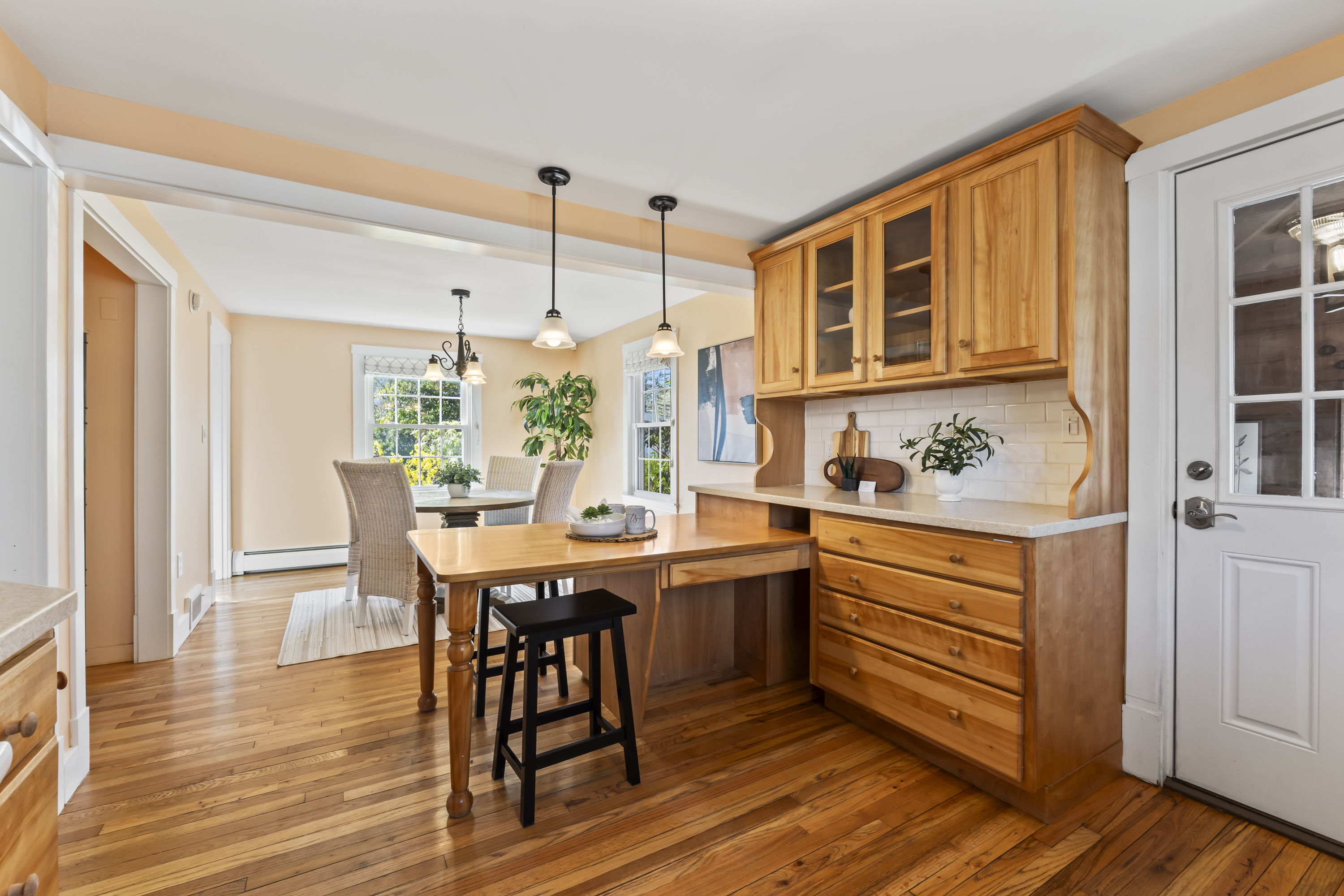 Falmouth, Maine, 04105, United States, 3 Bedrooms Bedrooms, ,2 BathroomsBathrooms,Residential,For Sale,1794593