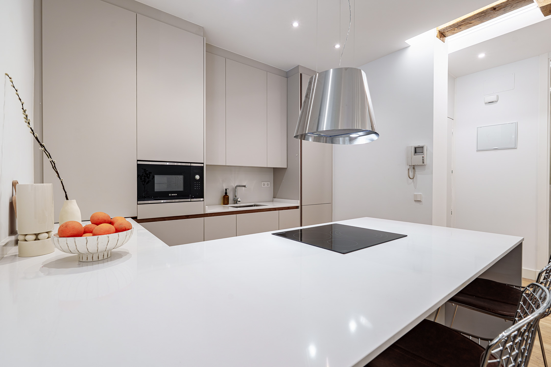  Classic charm and brand new renovation in Huertas-Cortes - 物件實景