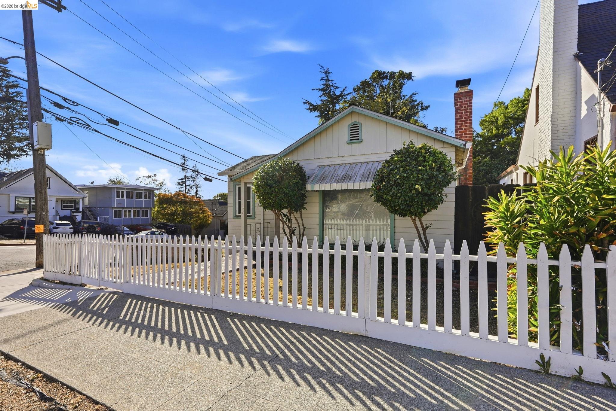 Sheffield Ave, Oakland, CA 94602 #1