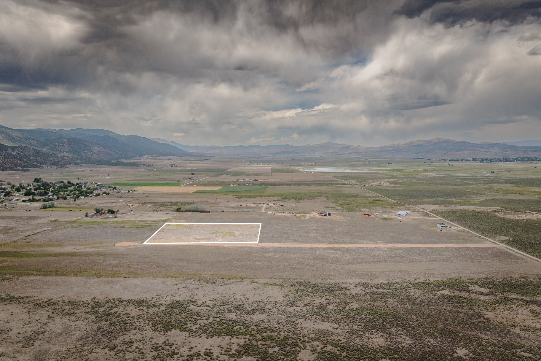  8.5-Acre Lots, No HOA, Stunning Horseshoe Mountain Views - 物件實景