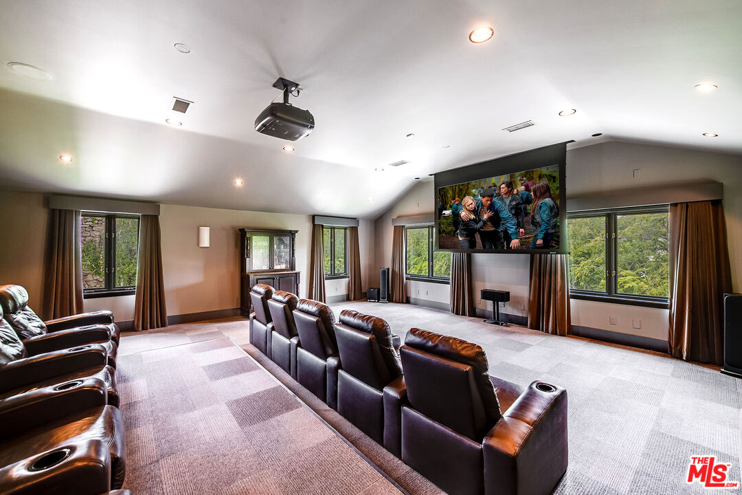 Los Angeles, California, 90077, United States, 5 Bedrooms Bedrooms, ,7 BathroomsBathrooms,Residential,For Sale,1827640
