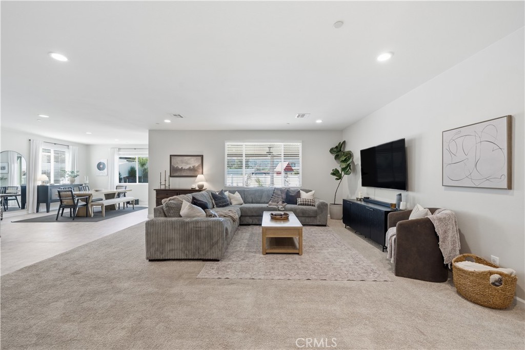 Wildomar, California, 92595, United States, 4 Bedrooms Bedrooms, ,2 BathroomsBathrooms,Residential,For Sale,1980851