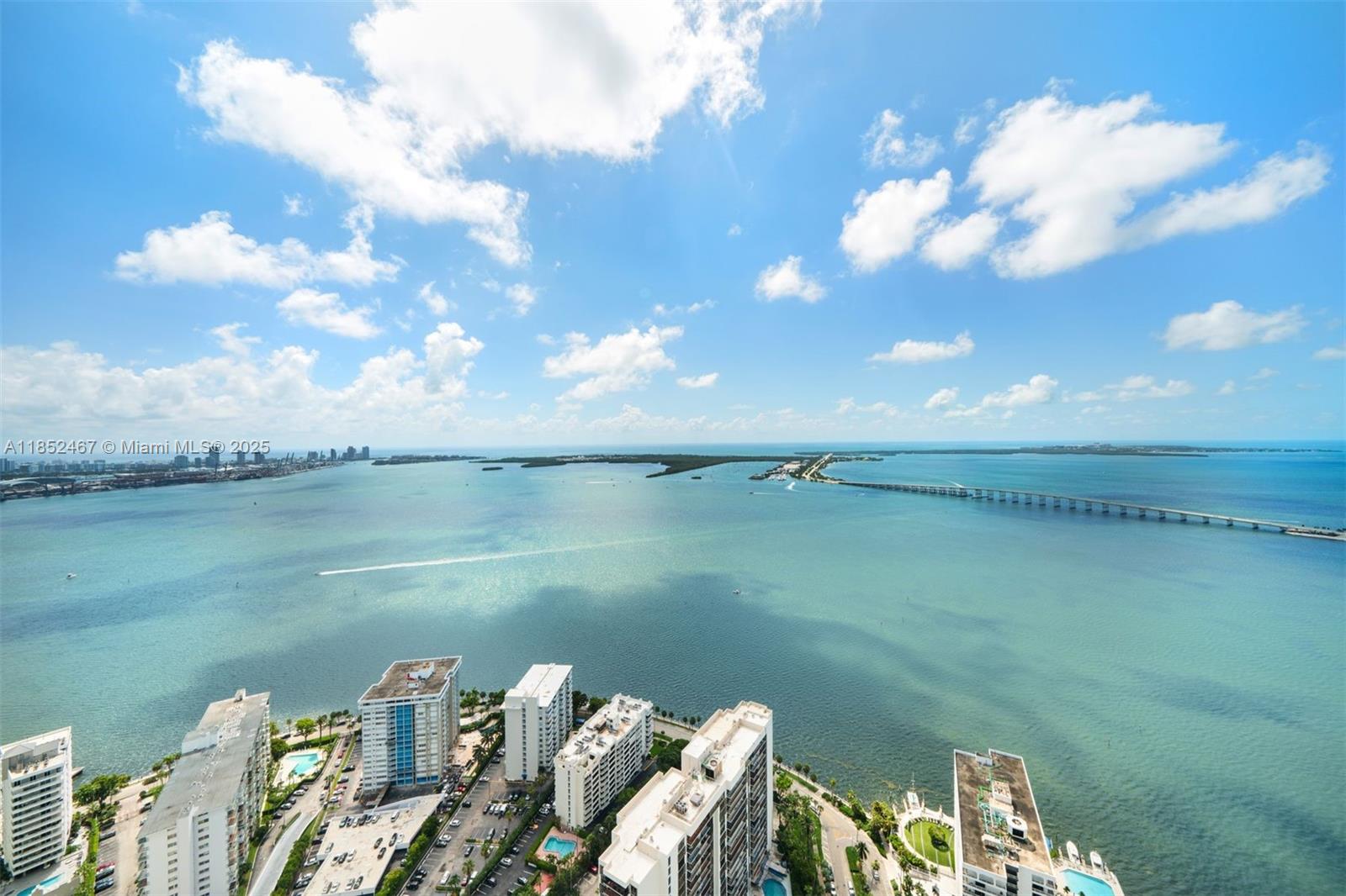 Miami, Florida, 33131, United States, 3 Bedrooms Bedrooms, ,4 BathroomsBathrooms,Residential,For Sale,1908751