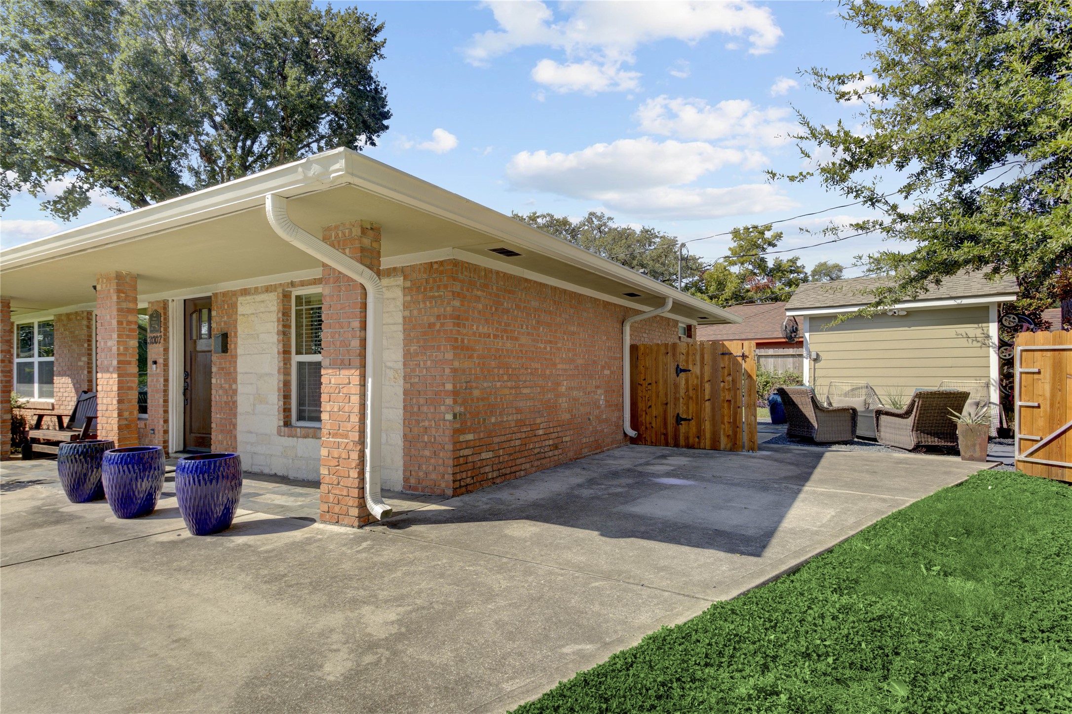  3007 Topham Circle - 物件實景