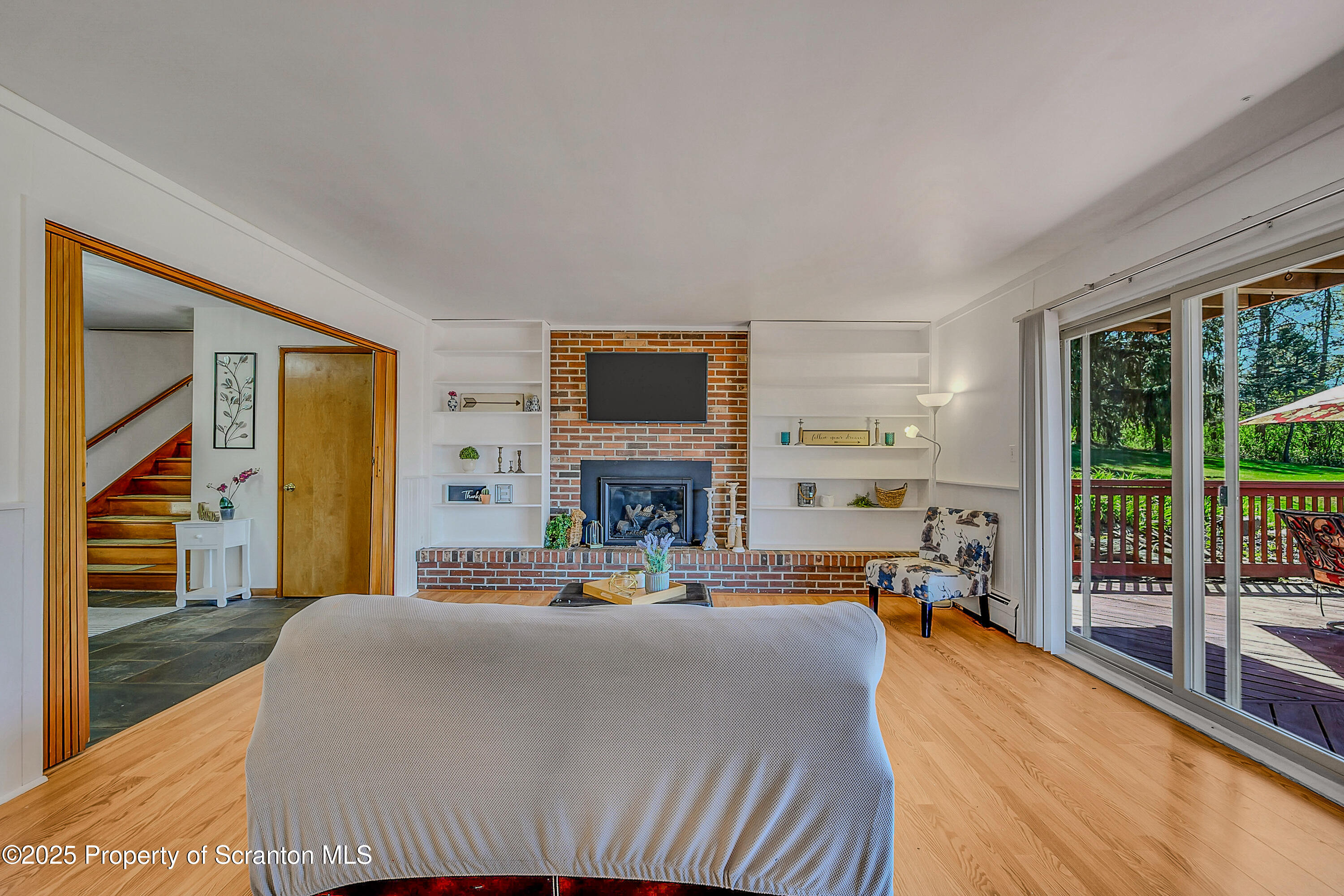 Clarks Summit, Pennsylvania, 18411, United States, 5 Bedrooms Bedrooms, ,4 BathroomsBathrooms,Residential,For Sale,1971485