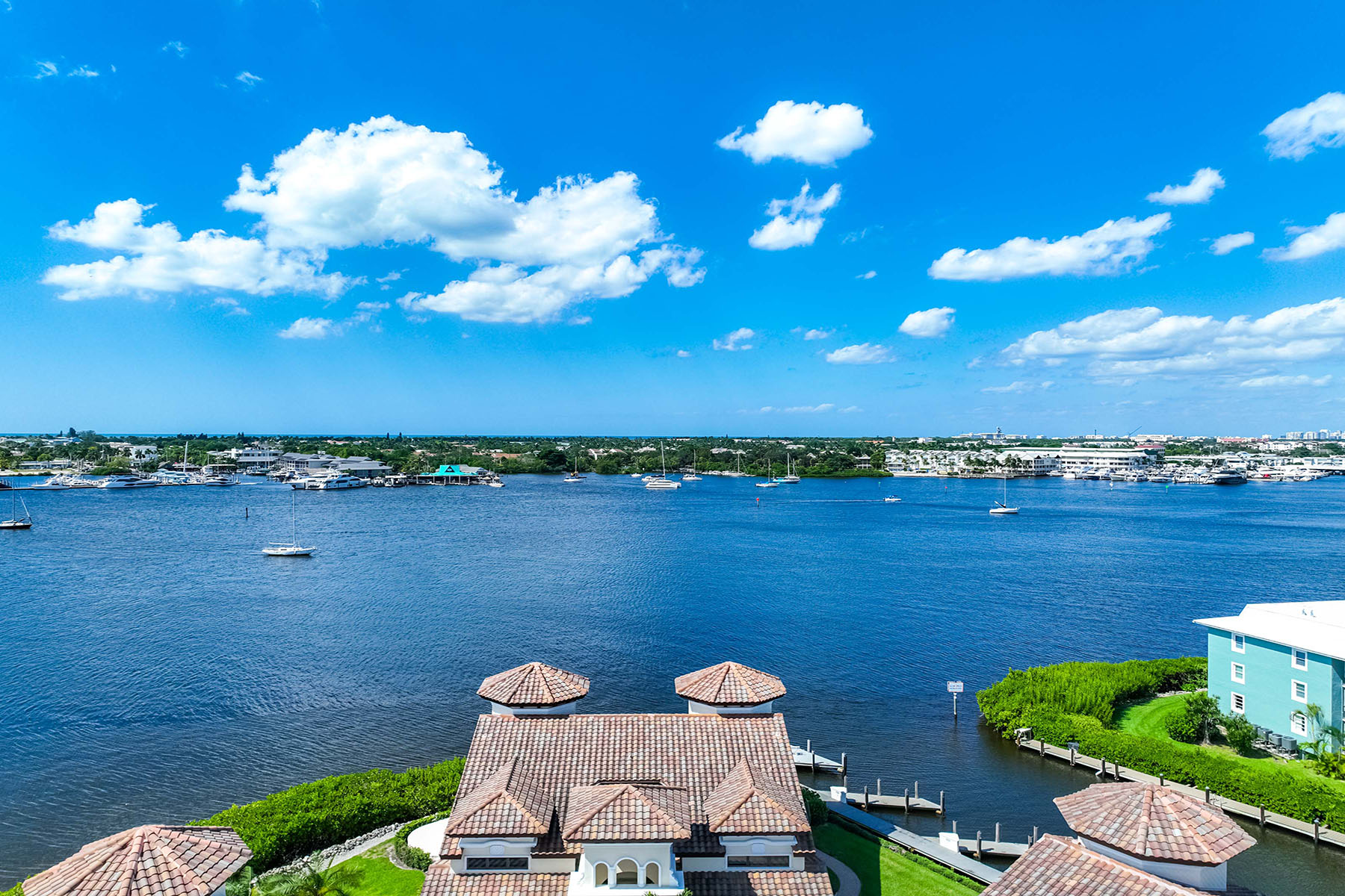  ROYAL HARBOR - BAYVIEW ESTATES - 物件實景