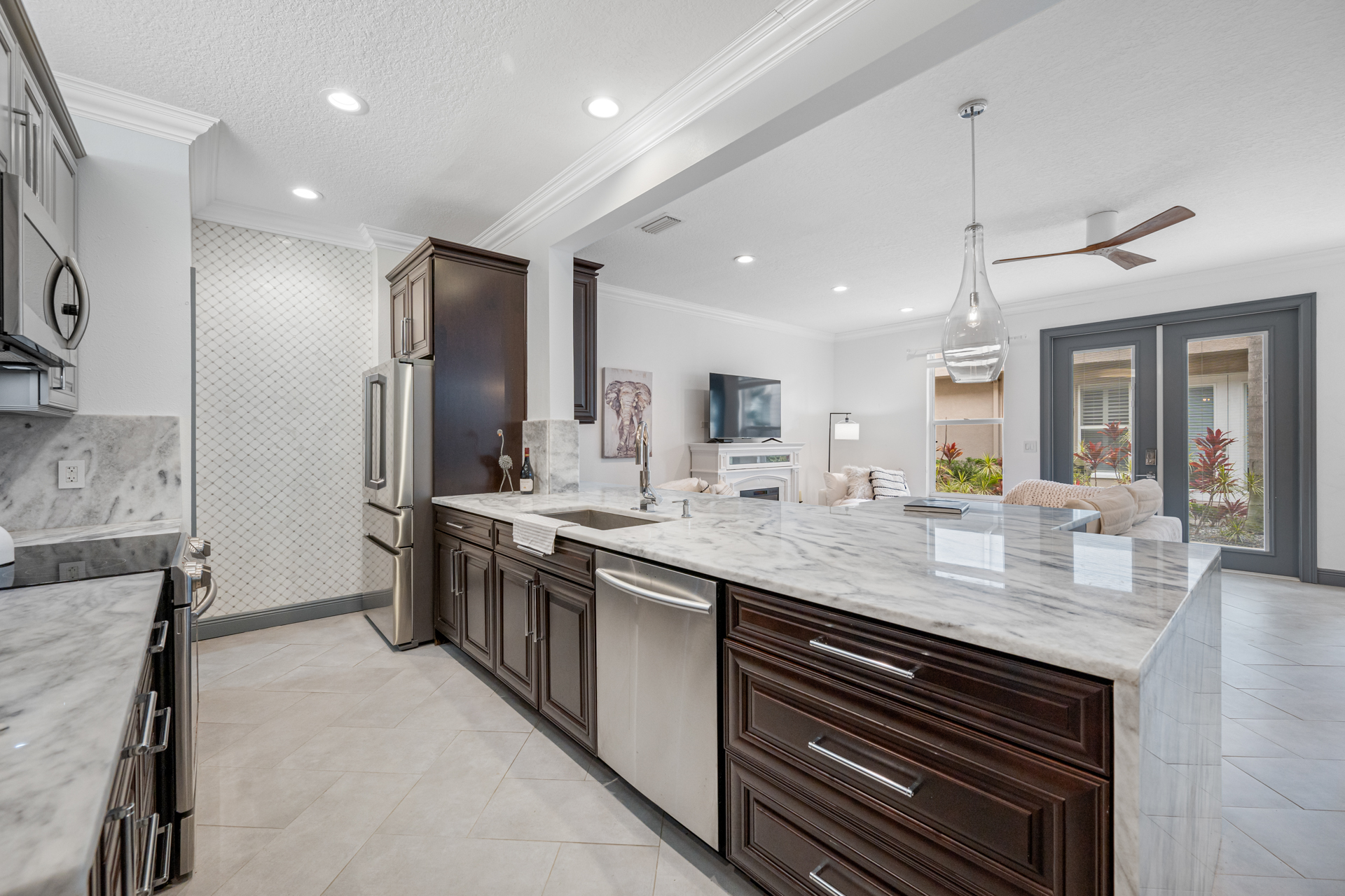 St Petersburg, Florida, 33701, United States, 3 Bedrooms Bedrooms, ,3 BathroomsBathrooms,Residential,For Sale,1979371