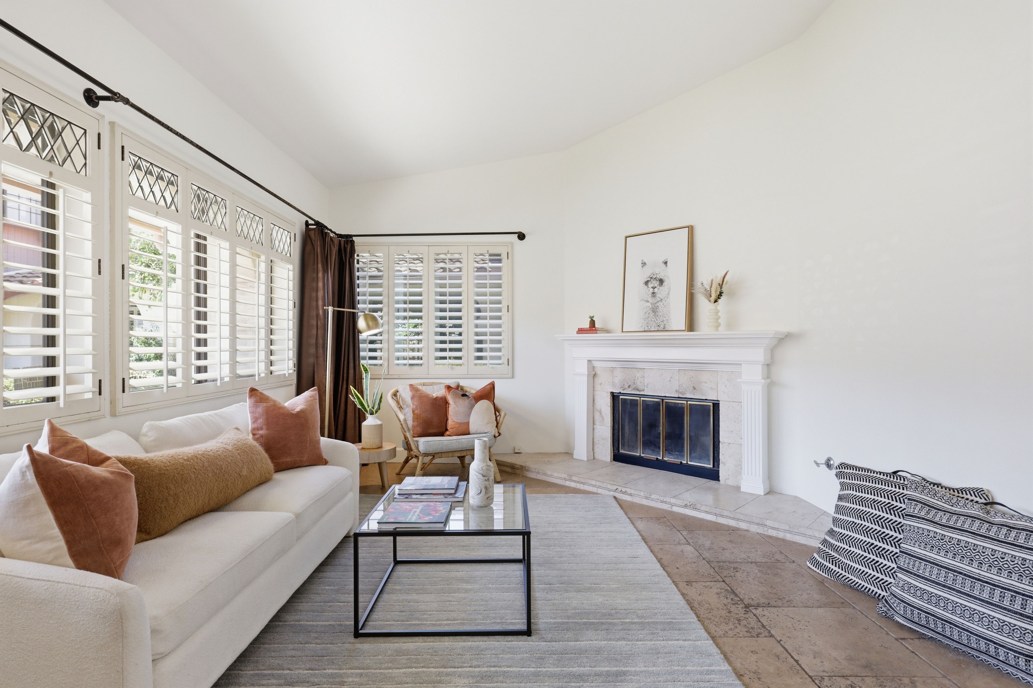 Charming End-Unit in Ojai - 物件實景