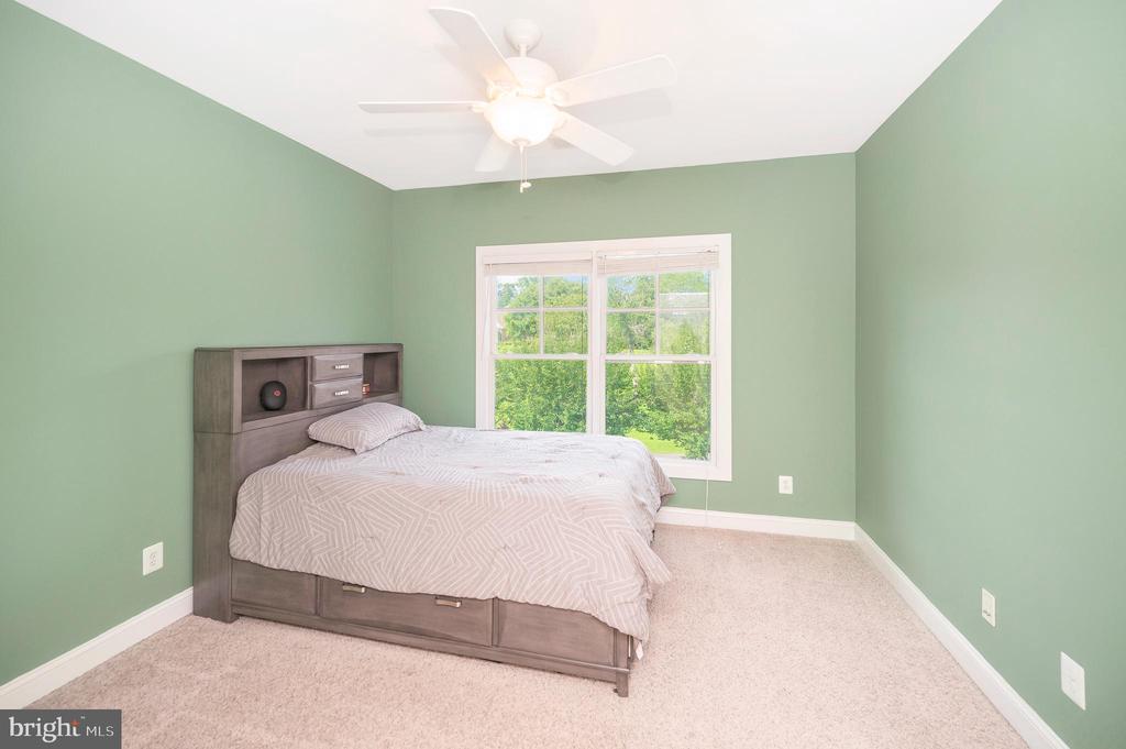 Stafford, Virginia, 22556, United States, 6 Bedrooms Bedrooms, ,5 BathroomsBathrooms,Residential,For Sale,1900693
