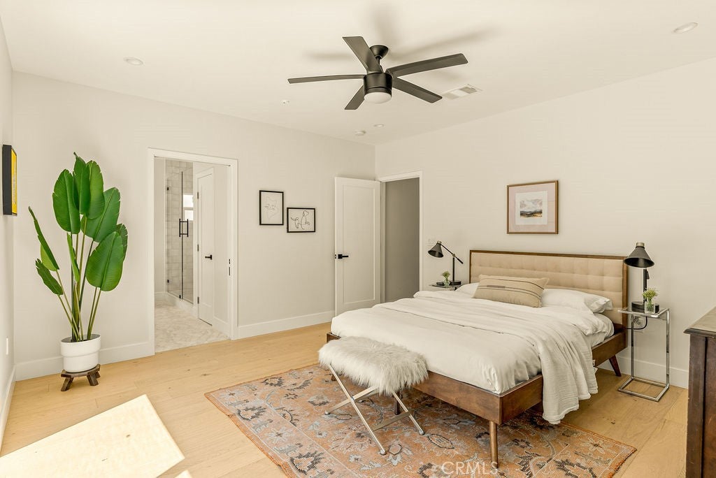 Los Angeles, California, 90018, United States, 3 Bedrooms Bedrooms, ,2 BathroomsBathrooms,Residential,For Sale,1905808