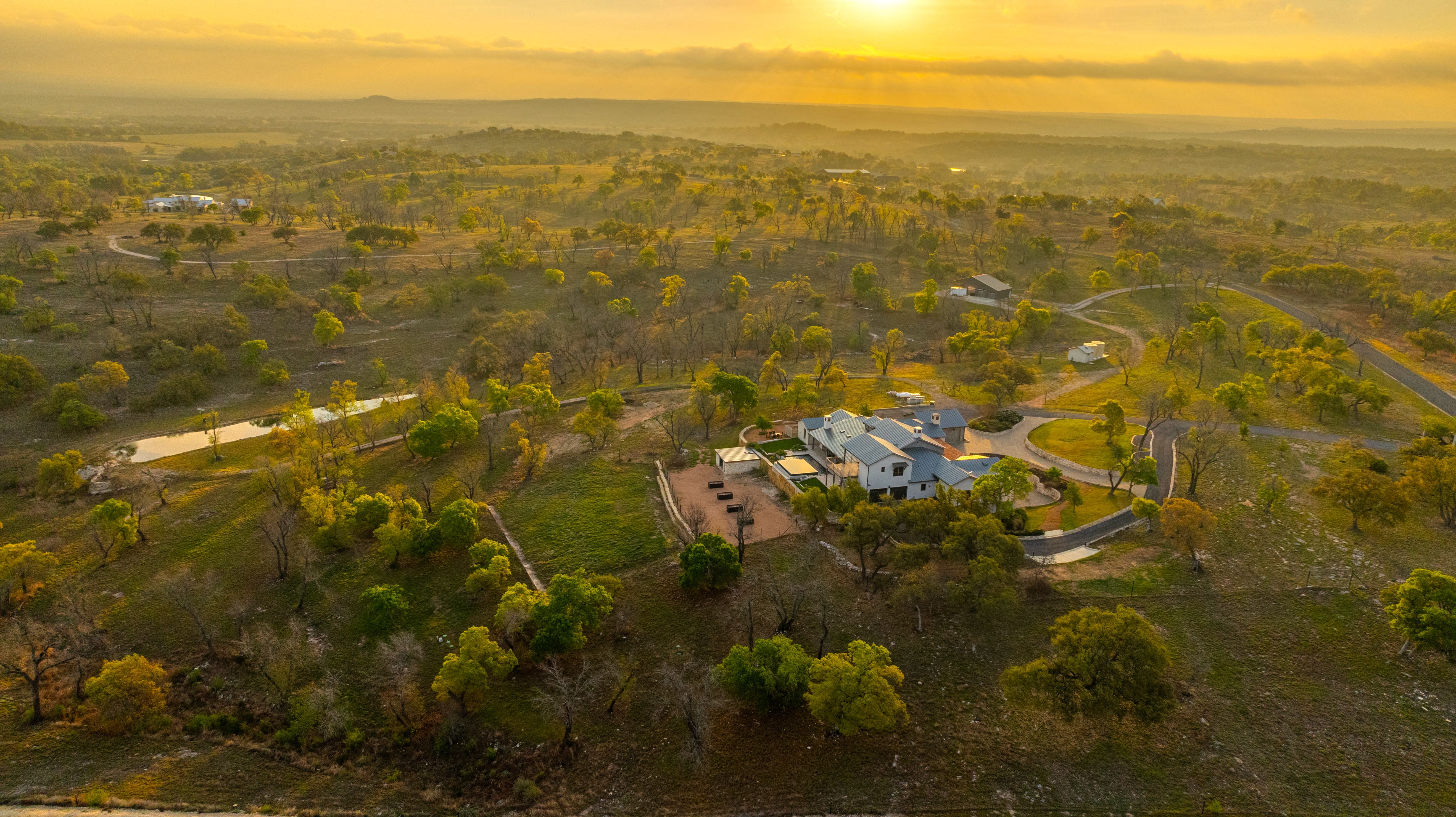  French Country Elegance in the Texas Hill Country - 物件實景