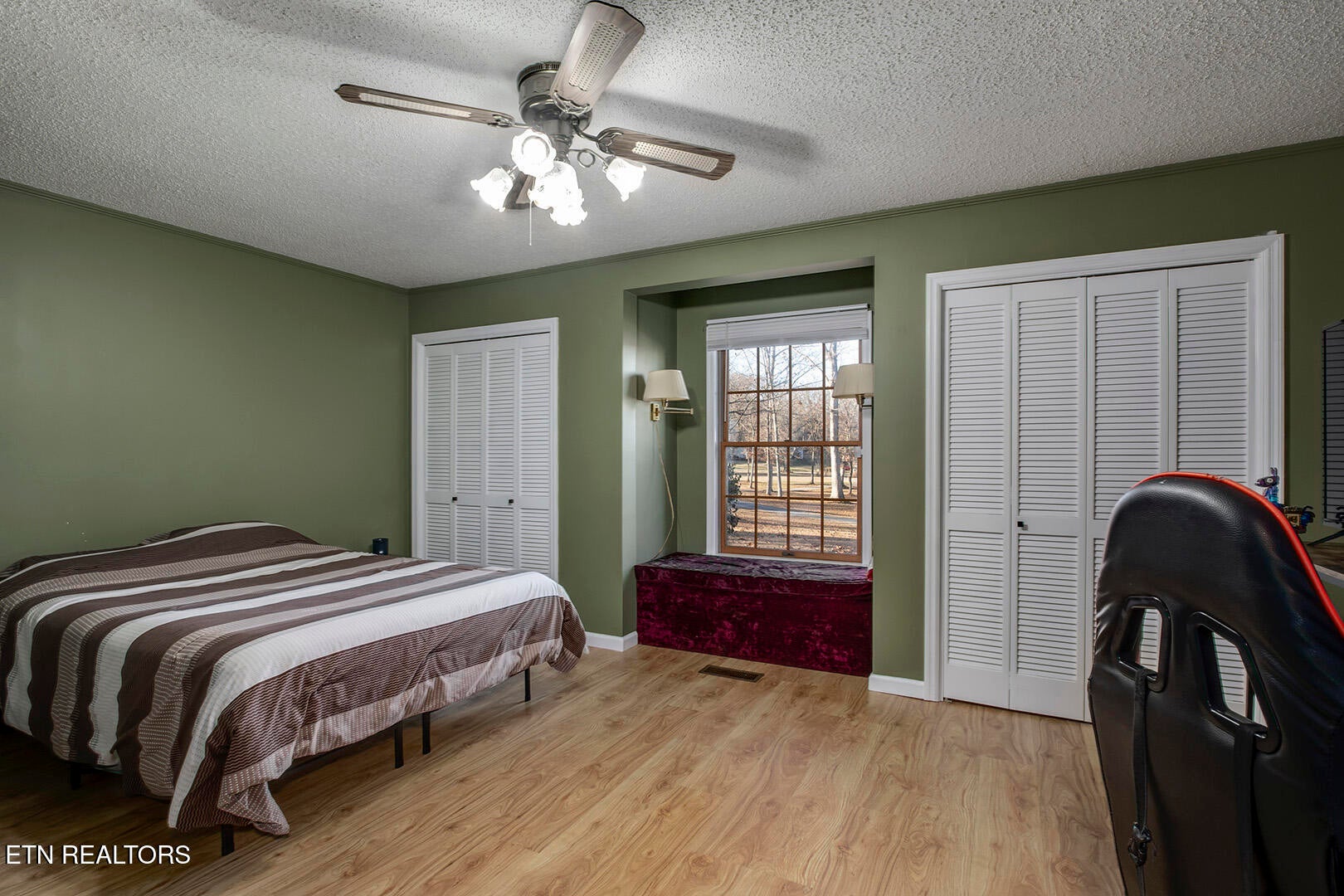 Loudon, Tennessee, 37774, United States, 3 Bedrooms Bedrooms, ,3 BathroomsBathrooms,Residential,For Sale,2013606