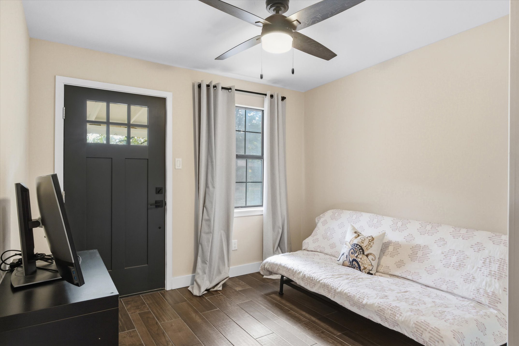 Wills Point, Texas, 75169, United States, 4 Bedrooms Bedrooms, ,4 BathroomsBathrooms,Residential,For Sale,1996475