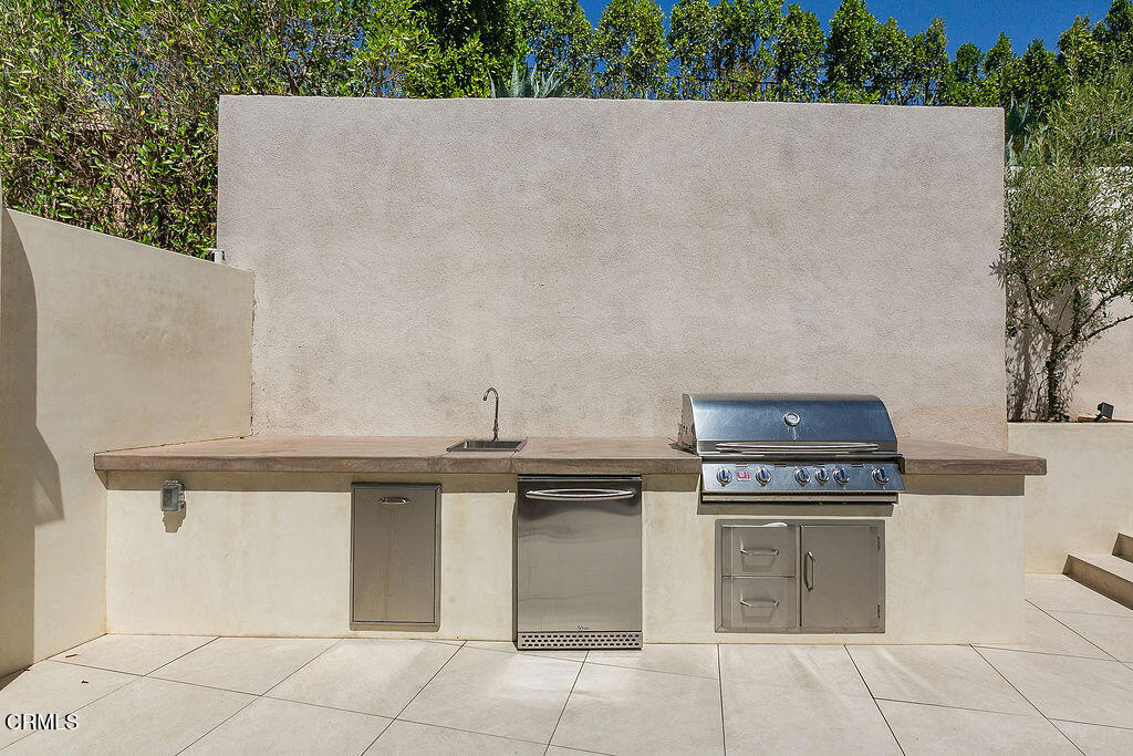 Thousand Oaks, California, 91362, United States, 4 Bedrooms Bedrooms, ,4 BathroomsBathrooms,Residential,For Sale,1997017