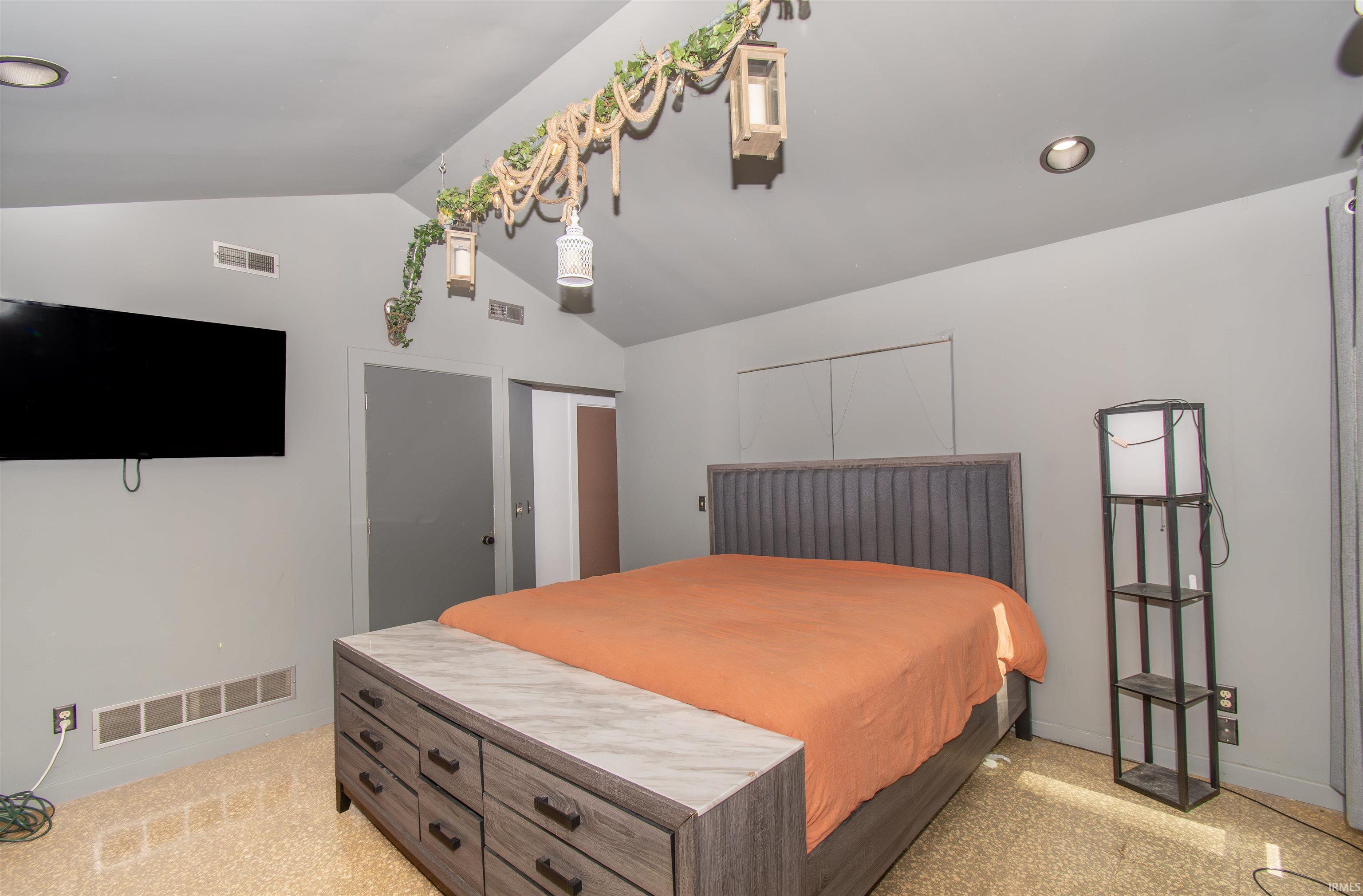 Fort Wayne, Indiana, 46804-4612, United States, 4 Bedrooms Bedrooms, ,3 BathroomsBathrooms,Residential,For Sale,2049383