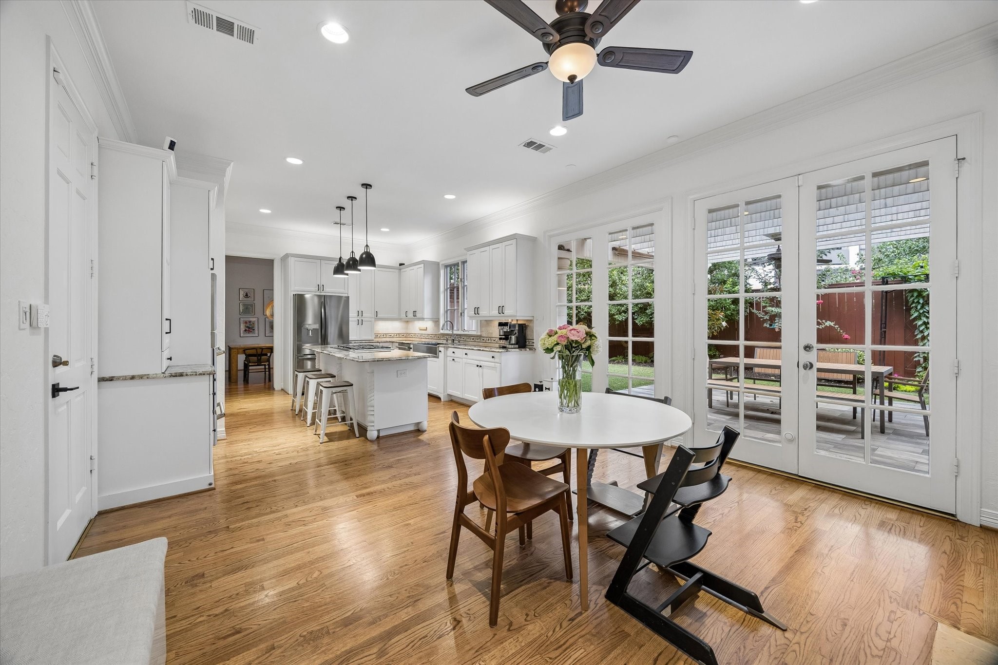  5732 Longmont Lane - 物件實景