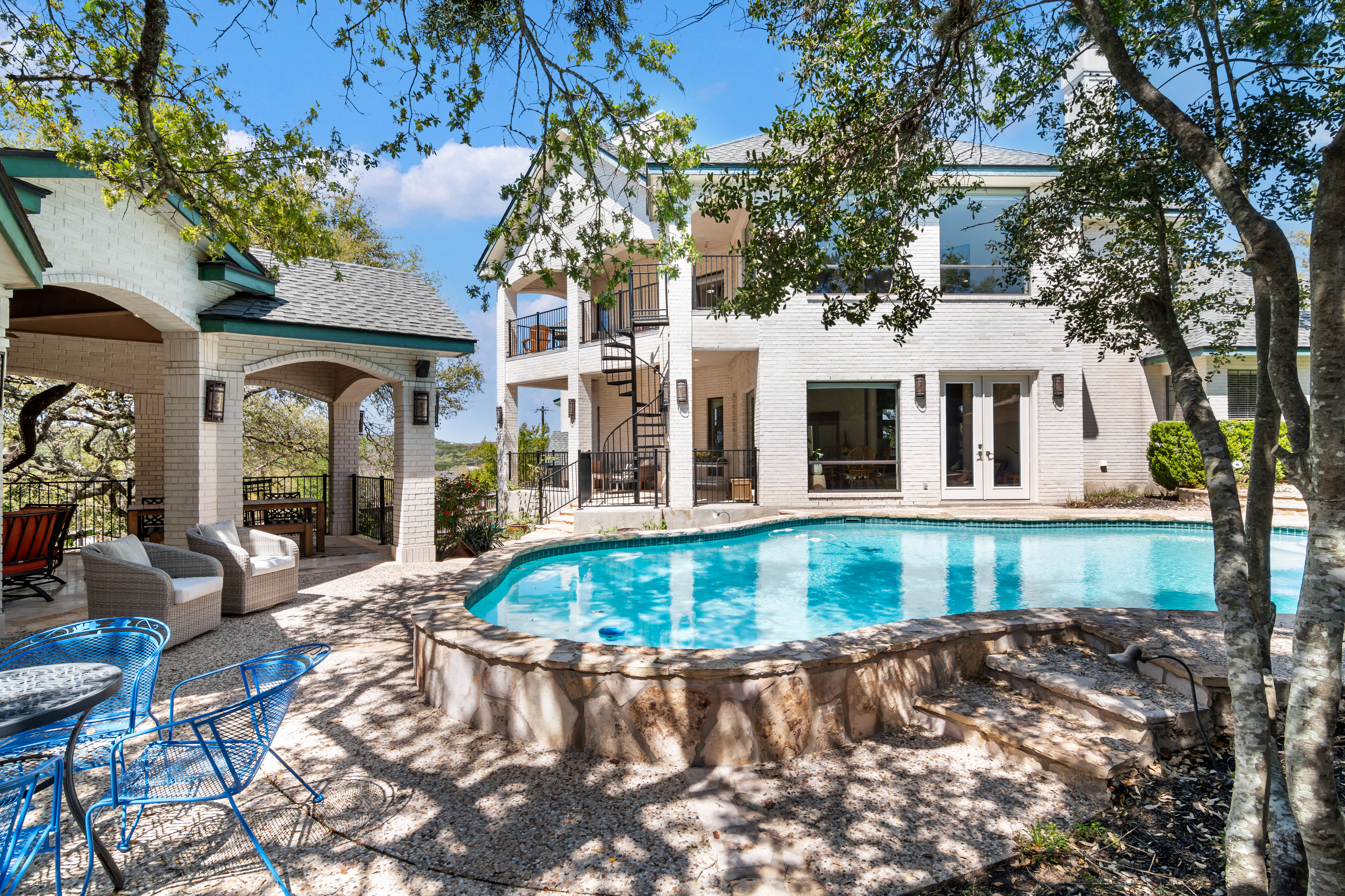  Luxury Living with Hilltop Views - 物件實景