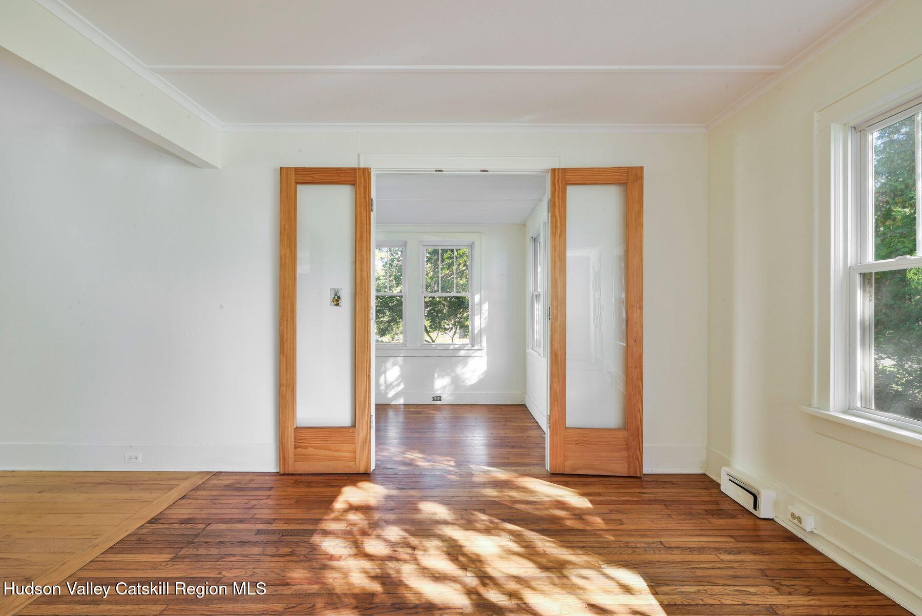 Rhinebeck, New York, 12572, United States, 3 Bedrooms Bedrooms, ,3 BathroomsBathrooms,Residential,For Sale,1776952
