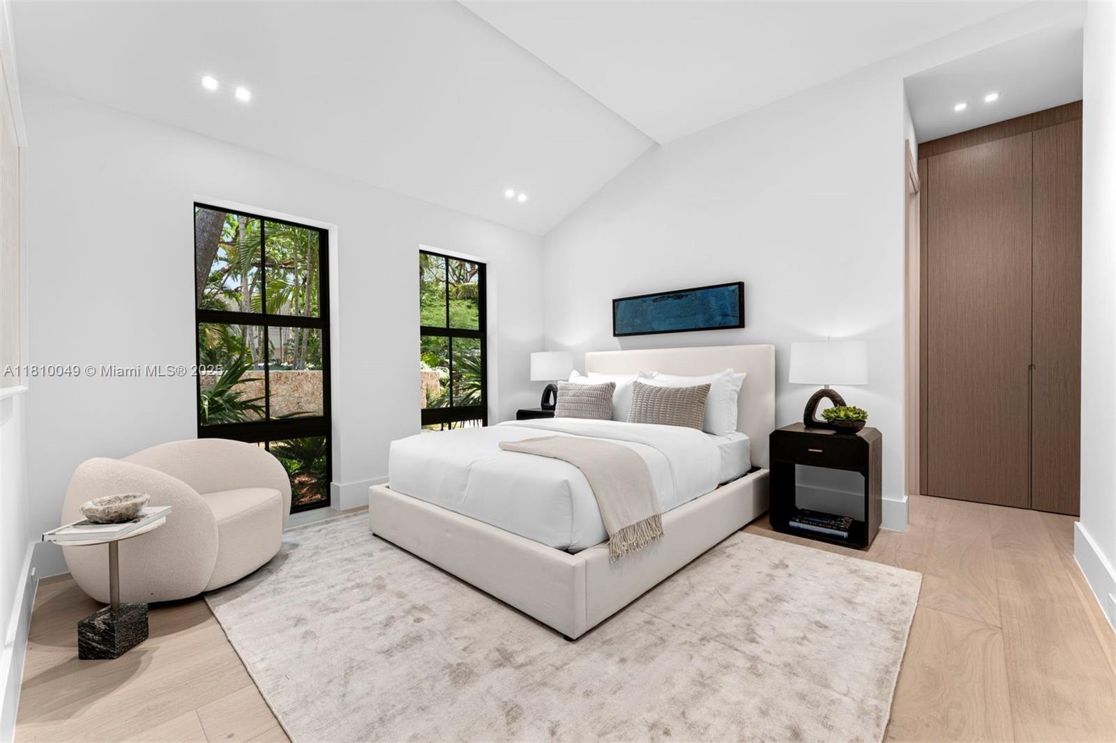 Miami, Florida, 33133, United States, 6 Bedrooms Bedrooms, ,8 BathroomsBathrooms,Residential,For Sale,1829232
