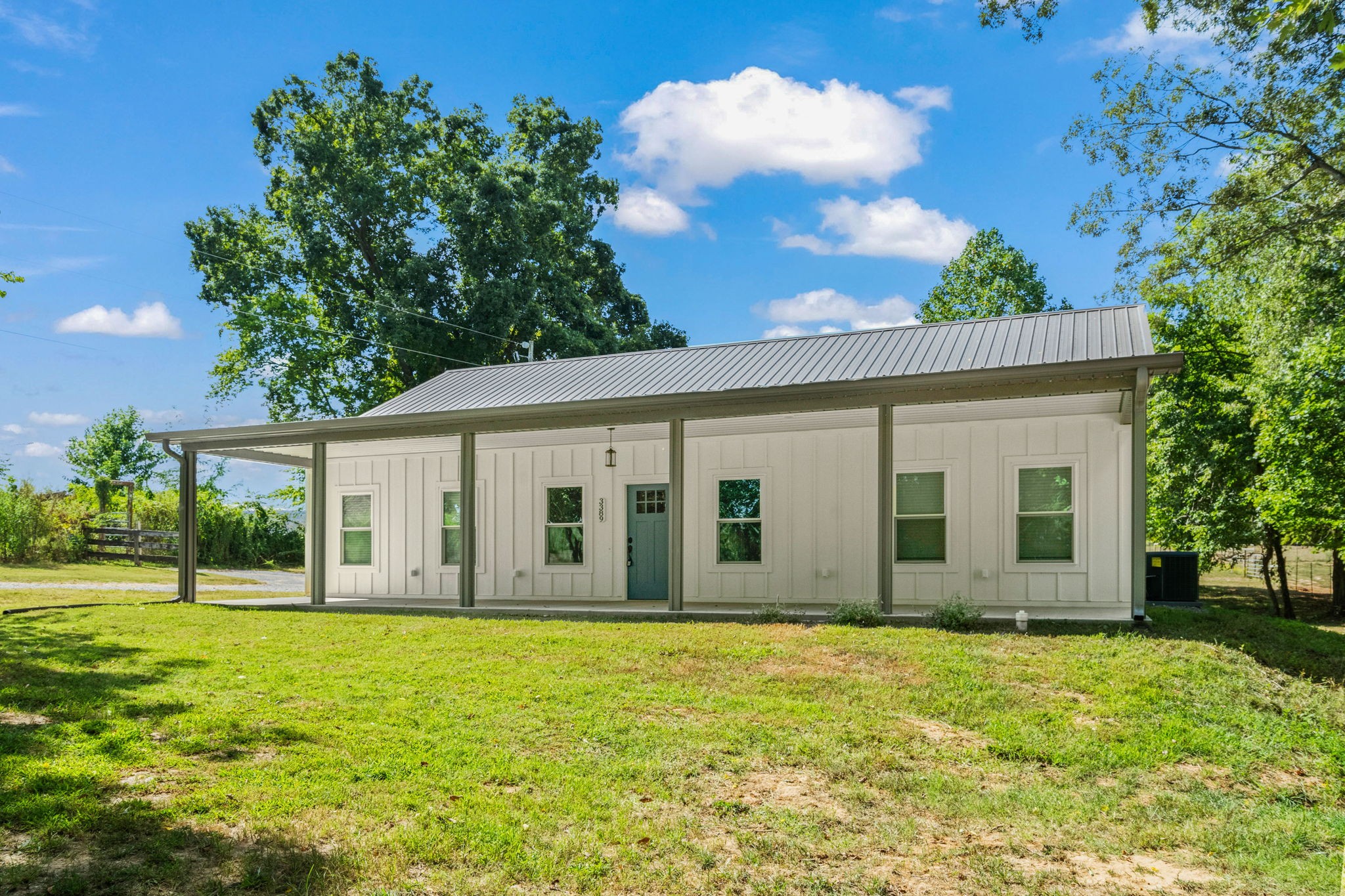 Cedar Hill, Tennessee, 37032, United States, 3 Bedrooms Bedrooms, ,2 BathroomsBathrooms,Residential,For Sale,1981088