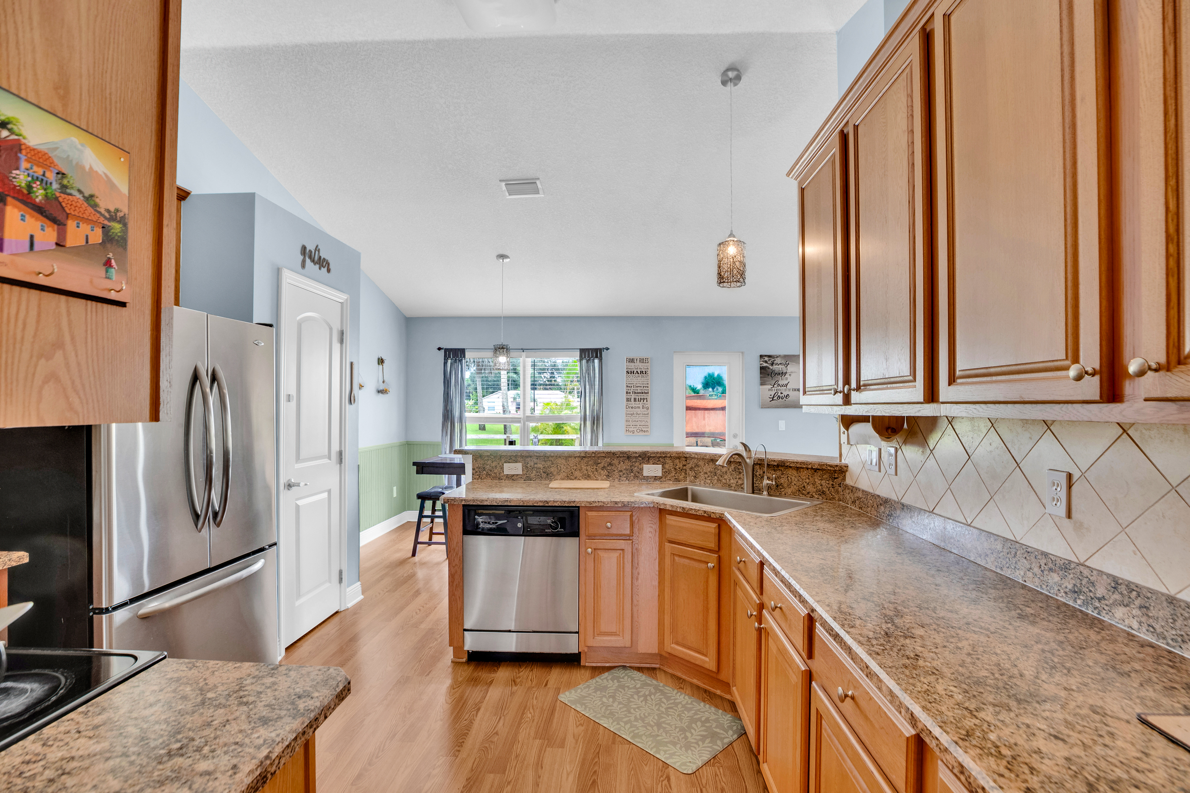  818 George Street, Sebastian, FL, 32958 - 物件實景