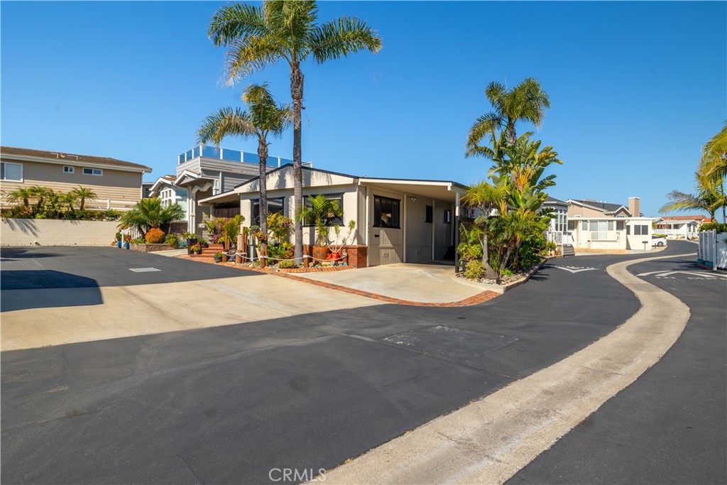 Carlsbad, California, 92011, United States, 2 Bedrooms Bedrooms, ,2 BathroomsBathrooms,Residential,For Sale,2026399