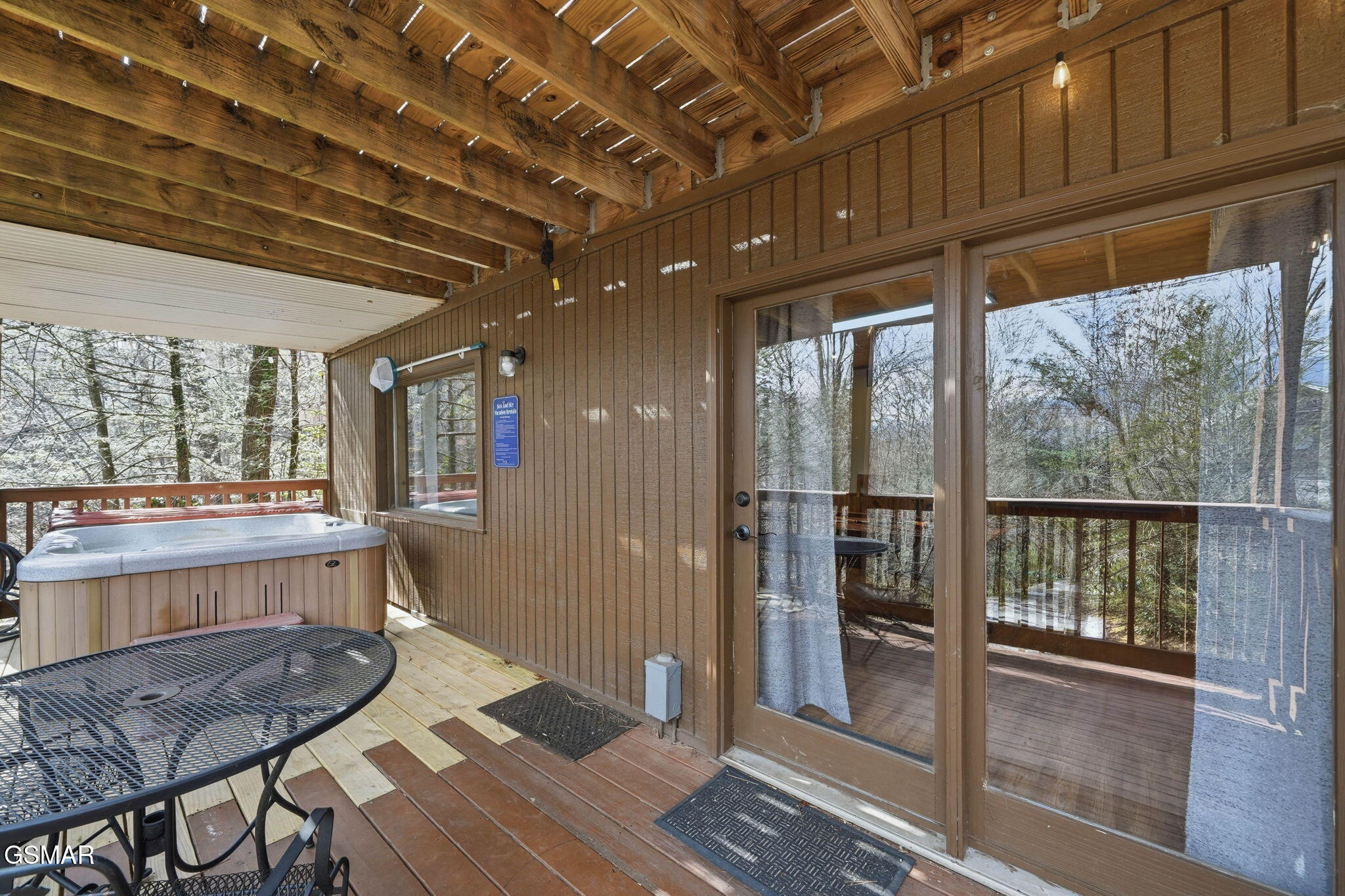 Gatlinburg, Tennessee, 37738, United States, 5 Bedrooms Bedrooms, ,4 BathroomsBathrooms,Residential,For Sale,2023747