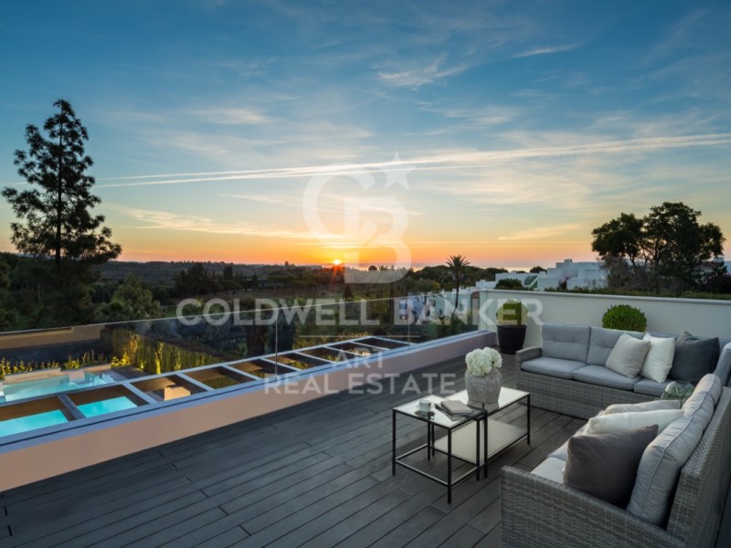 Marbella, Andalusia, ES, 5 Bedrooms Bedrooms, ,5 BathroomsBathrooms,Residential,For Sale,1901143